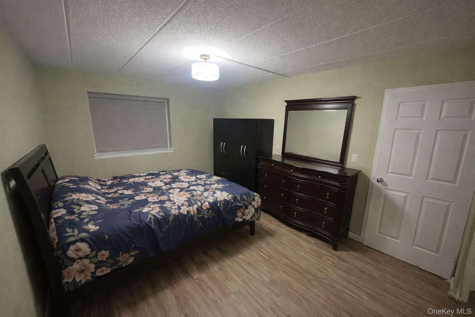 #17 photo, 61-12 69th Street, Middle Village , NY 11379