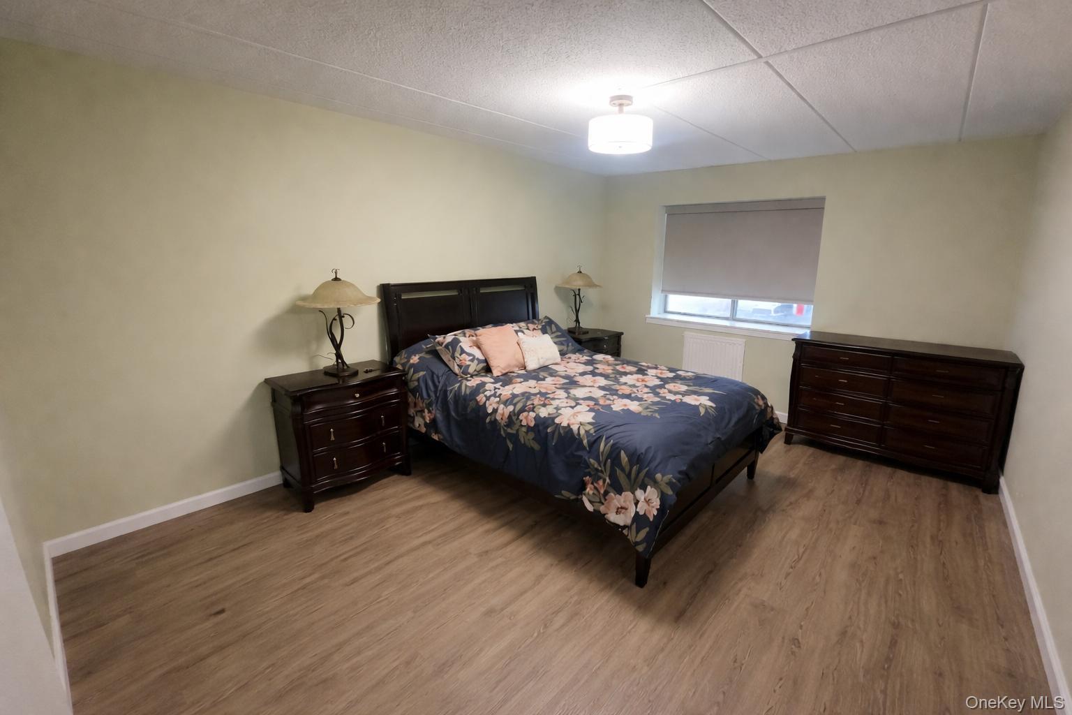 #18 photo, 61-12 69th Street, Middle Village , NY 11379