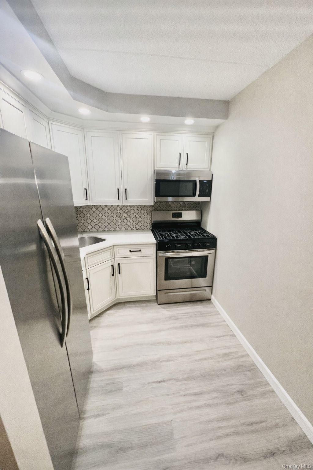 #5 photo, 61-12 69th Street, Middle Village , NY 11379