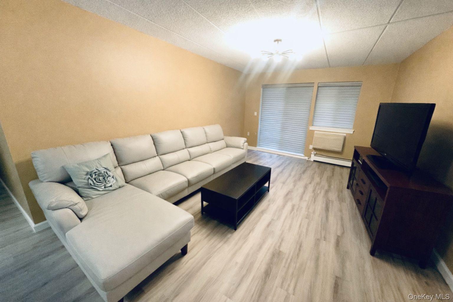 #7 photo, 61-12 69th Street, Middle Village , NY 11379