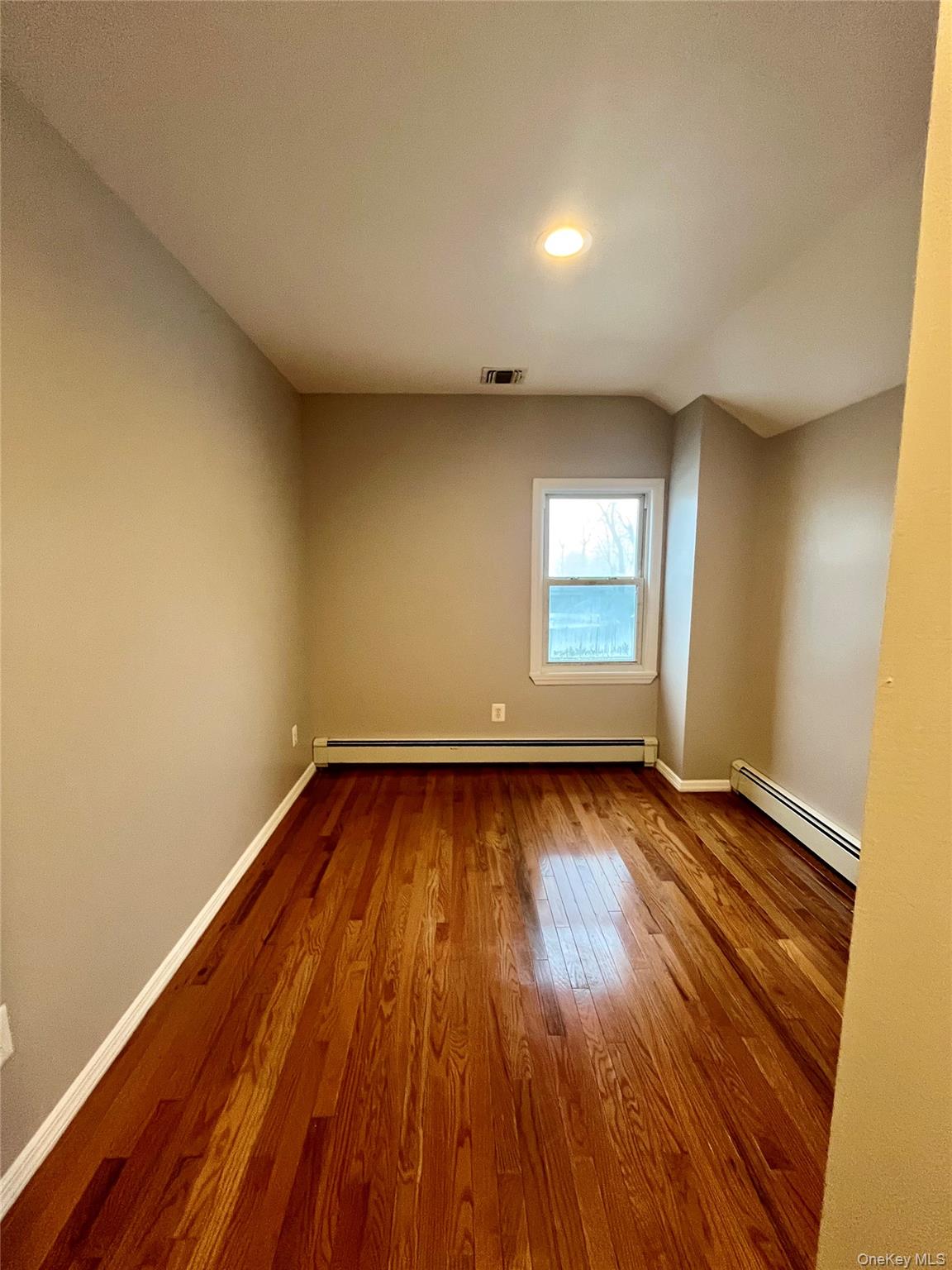 #10 photo, 190 W Pulaski Road, Huntington Station , NY 11746