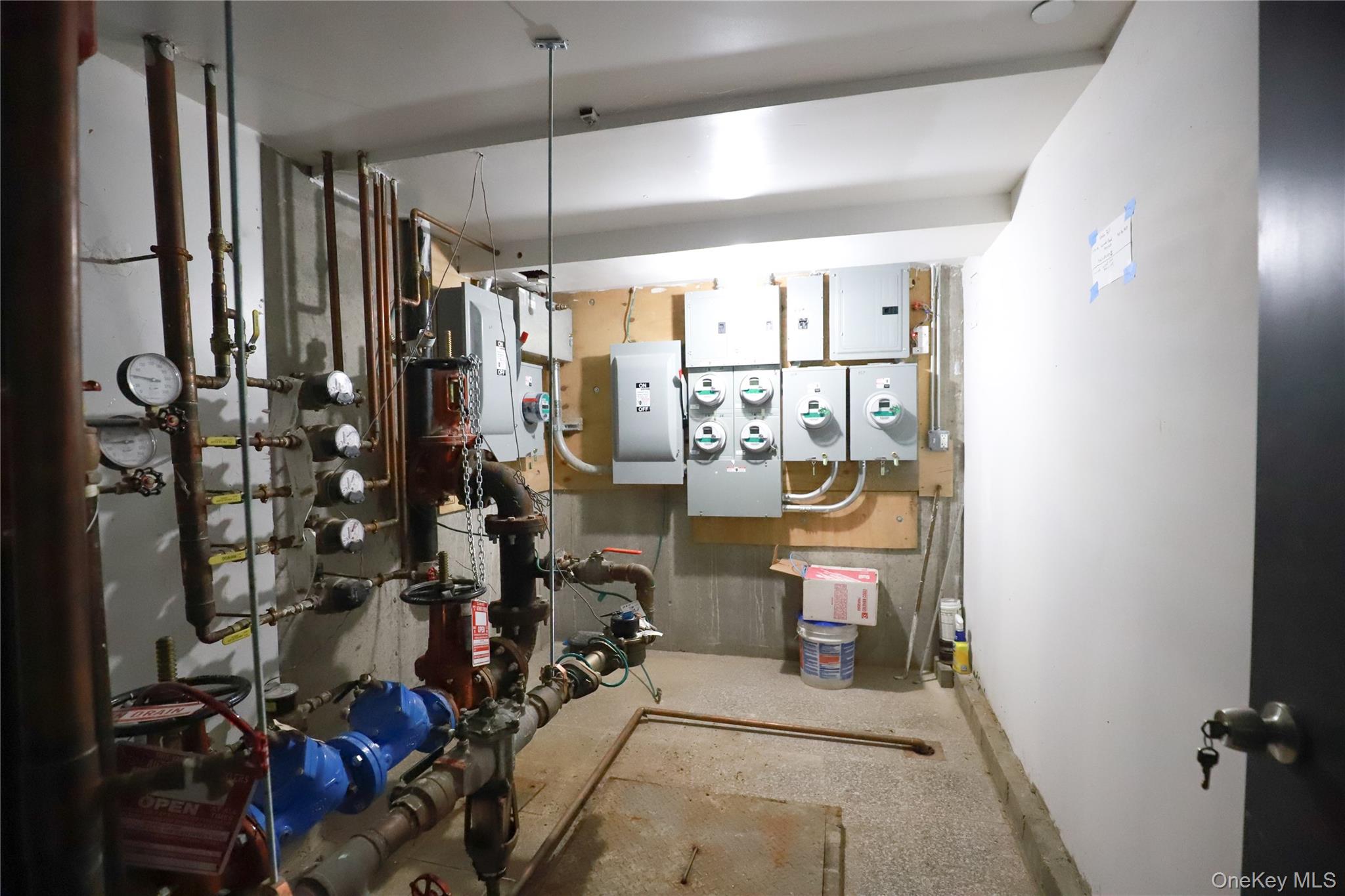 #13 photo, 37-31 103rd Street, Corona , NY 11368