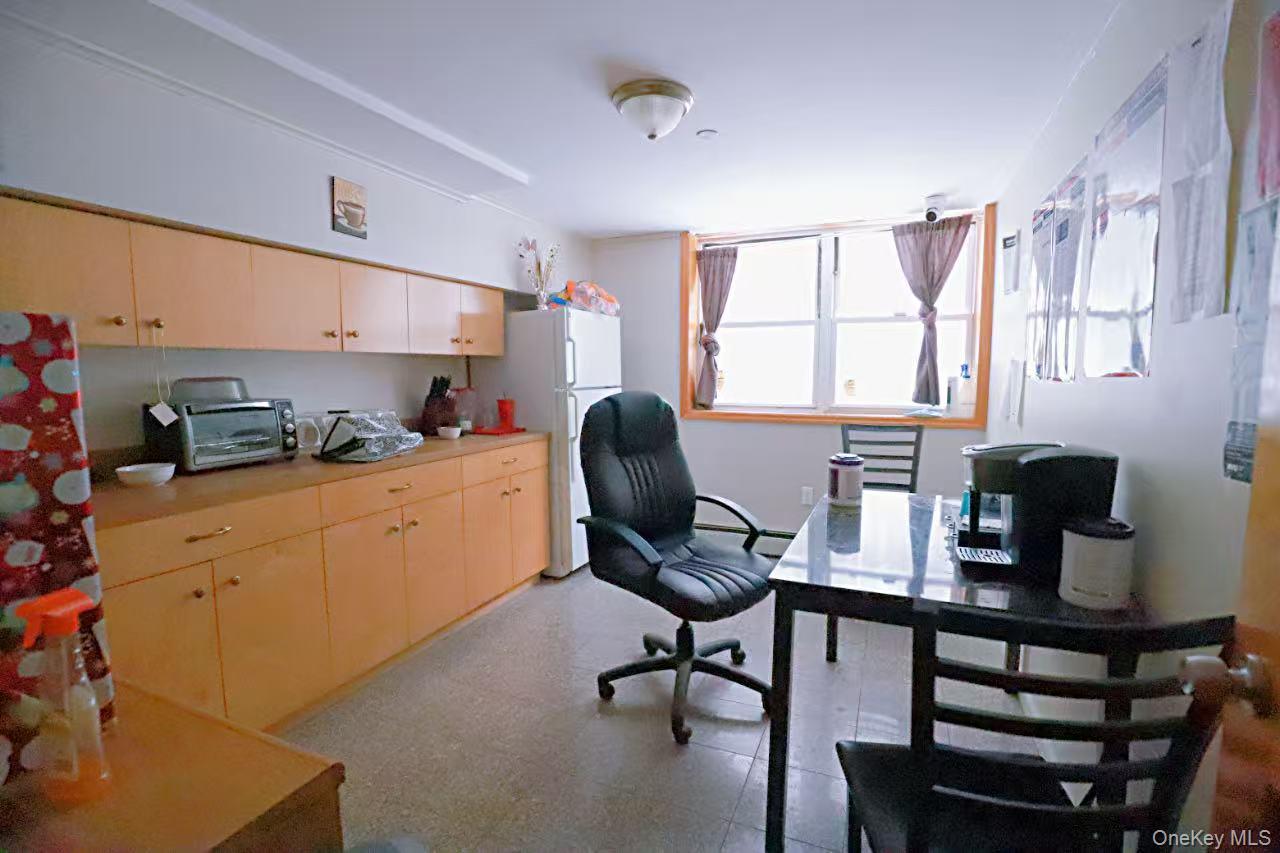 #7 photo, 37-31 103rd Street, Corona , NY 11368