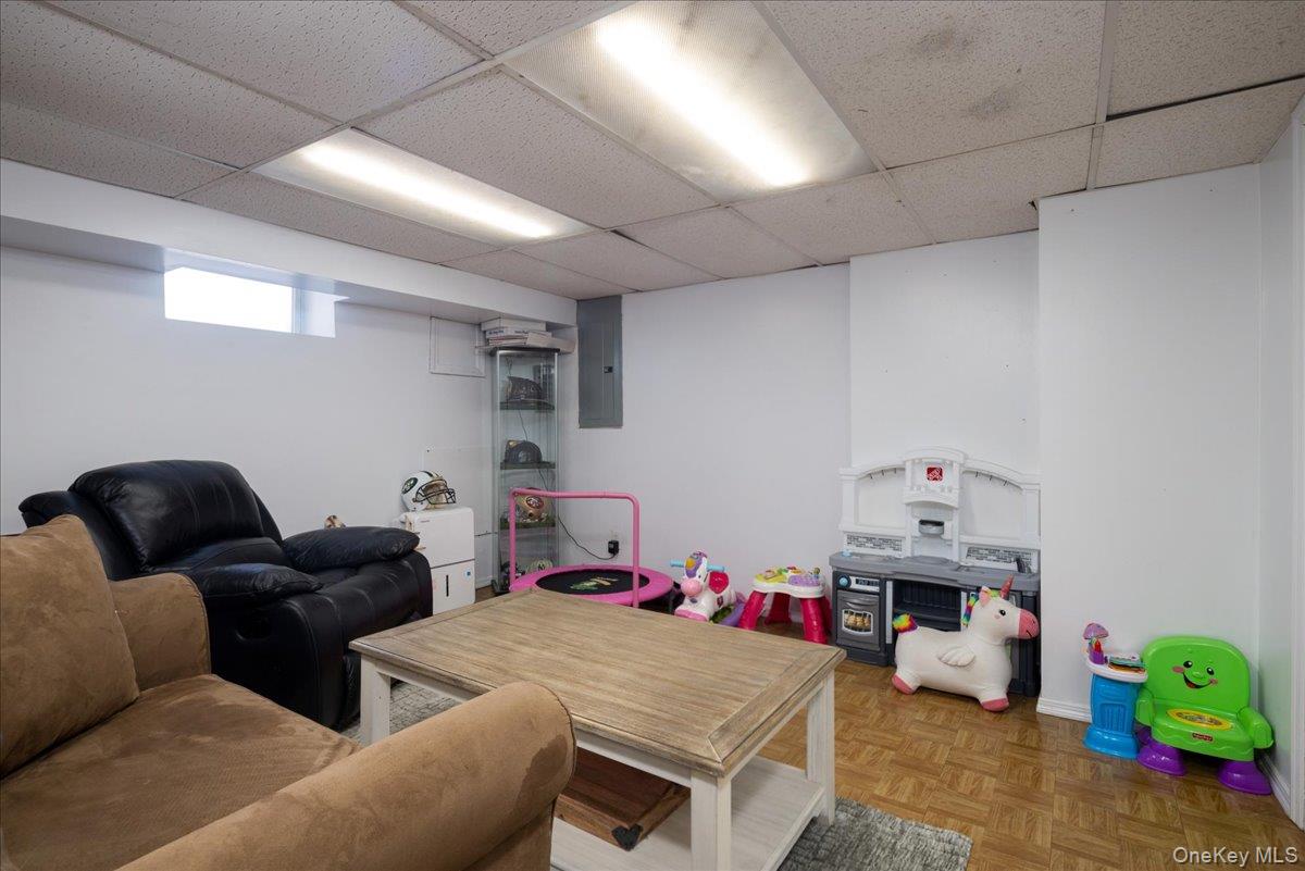 #17 photo, 3195 Nantucket Lane, Oceanside , NY 11572