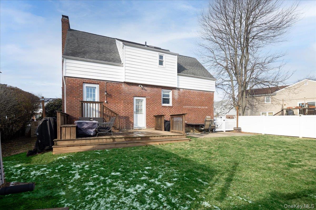 #19 photo, 3195 Nantucket Lane, Oceanside , NY 11572