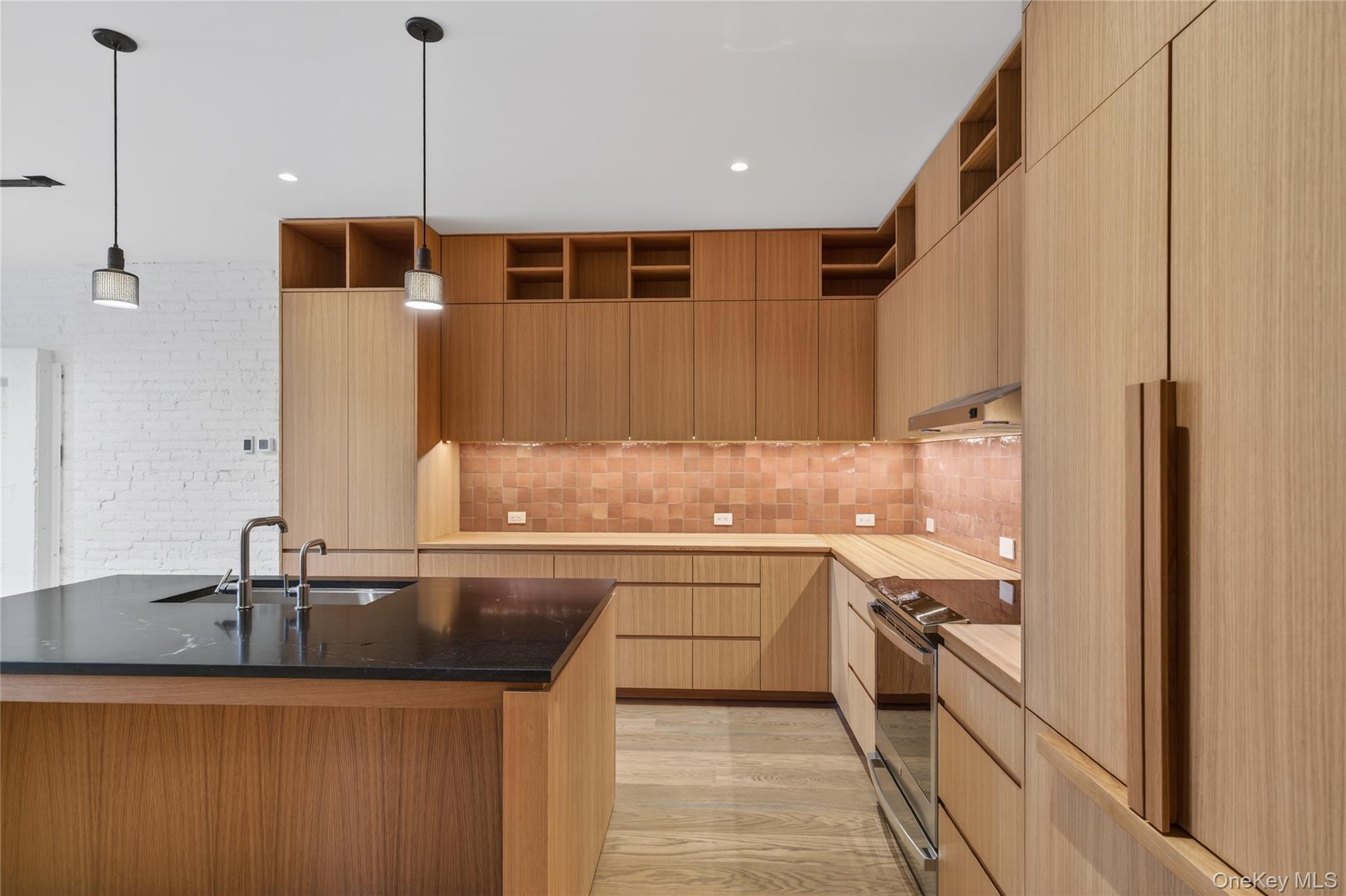 #11 photo, 316 Wall Street, Kingston , NY 12401