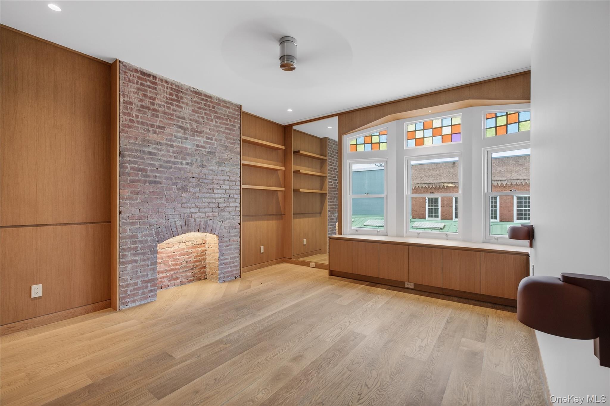 #18 photo, 316 Wall Street, Kingston , NY 12401