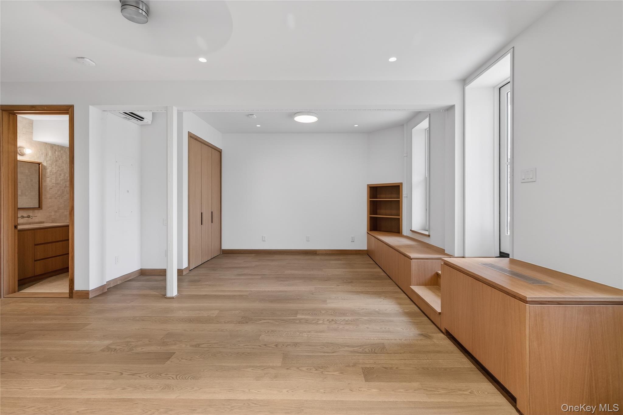 #3 photo, 316 Wall Street, Kingston , NY 12401