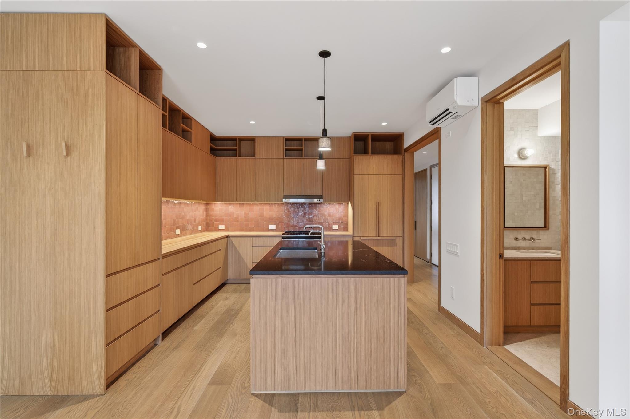 #9 photo, 316 Wall Street, Kingston , NY 12401