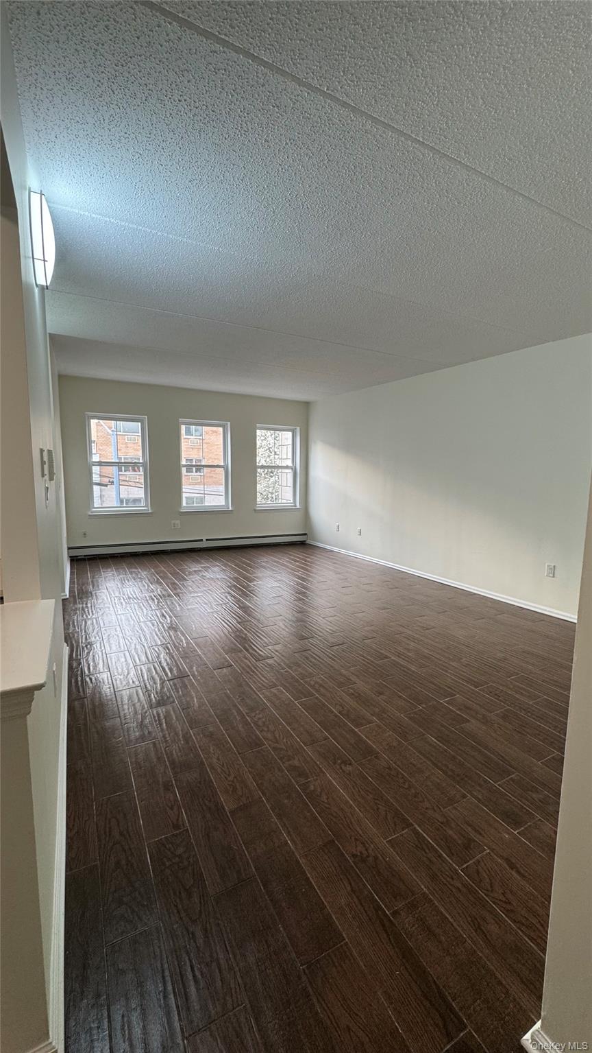 #6 photo, 808 Courtlandt Avenue, Bronx , NY 10451