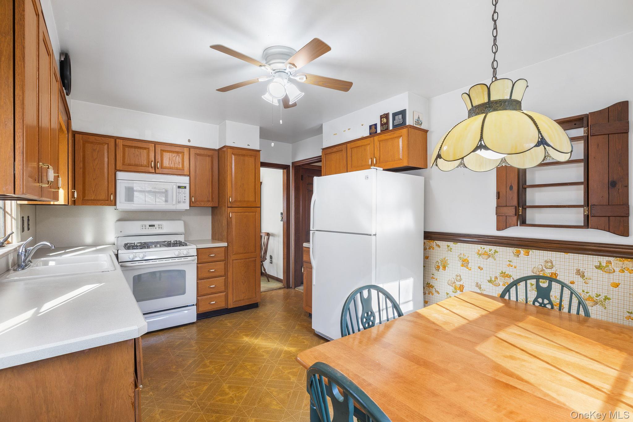 #6 photo, 46 Nursery Road, Tuxedo Park , NY 10987