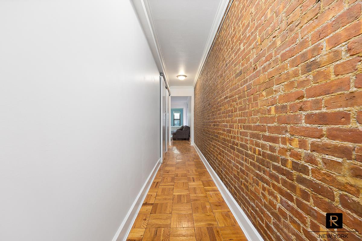 #3 photo, 151 W 80th Street, Upper West Side , NY 10024