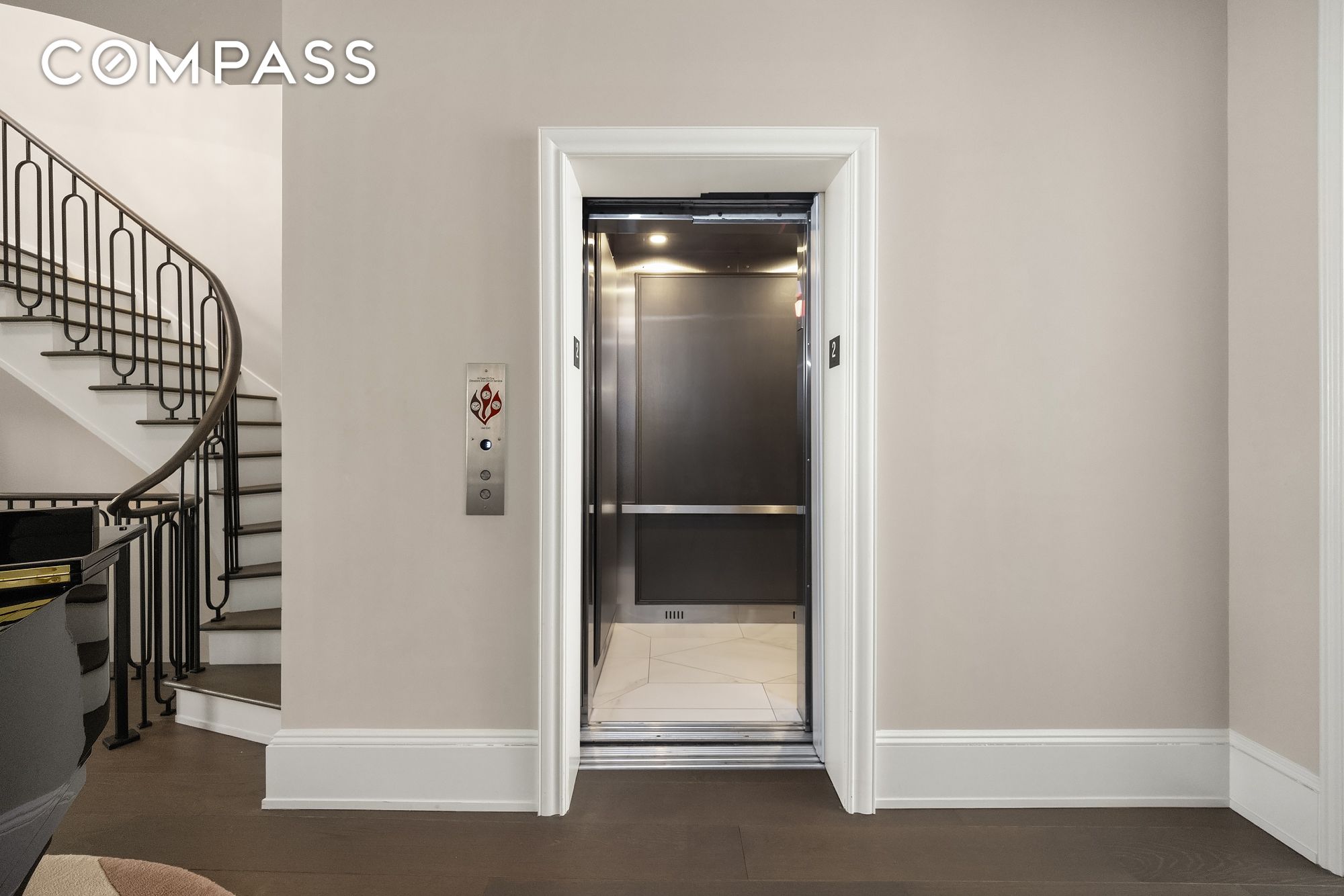 #10 photo, 123 E 61st Street, Lenox Hill , NY 10065