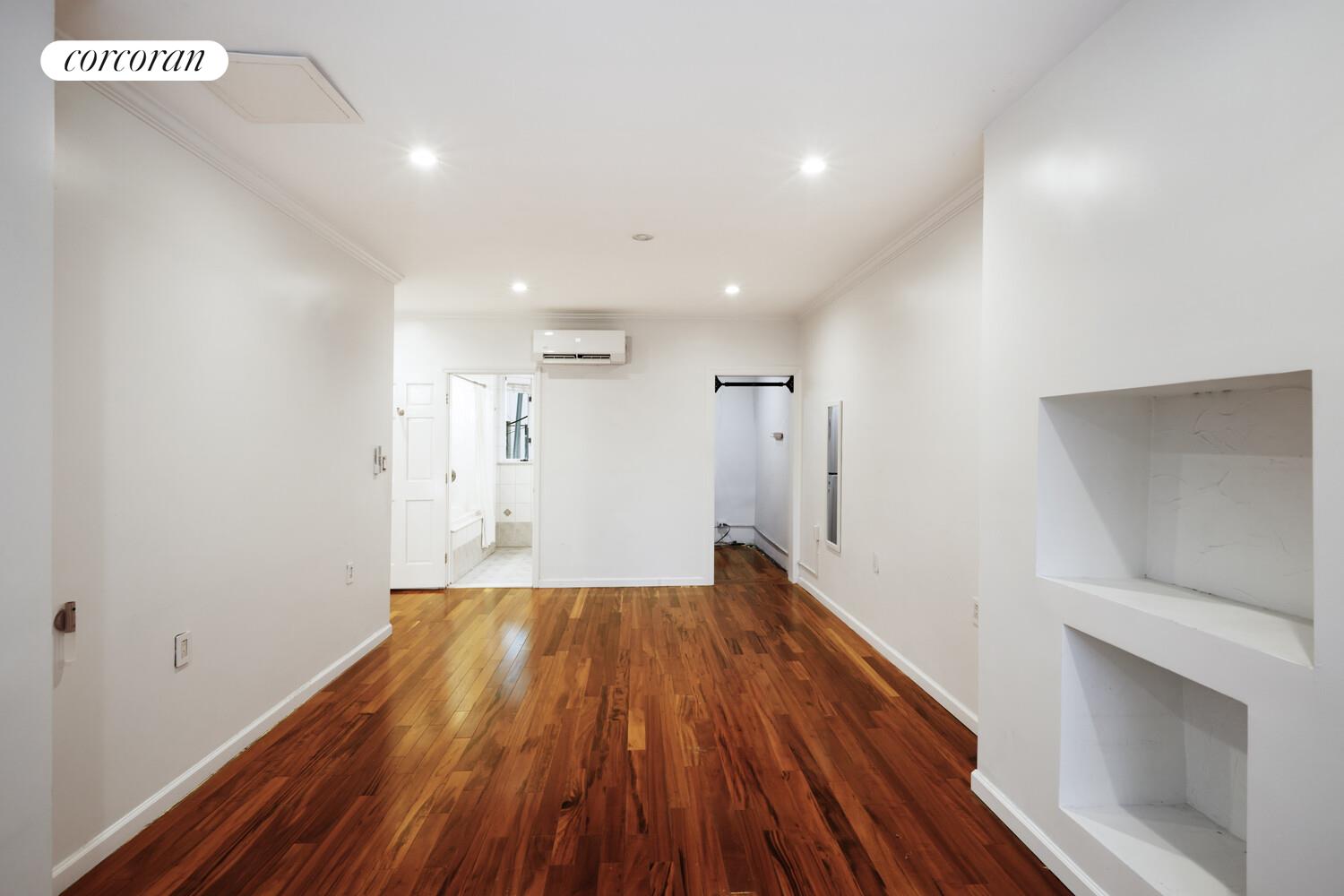 #6 photo, Brooklyn, Greenpoint , NY 11222