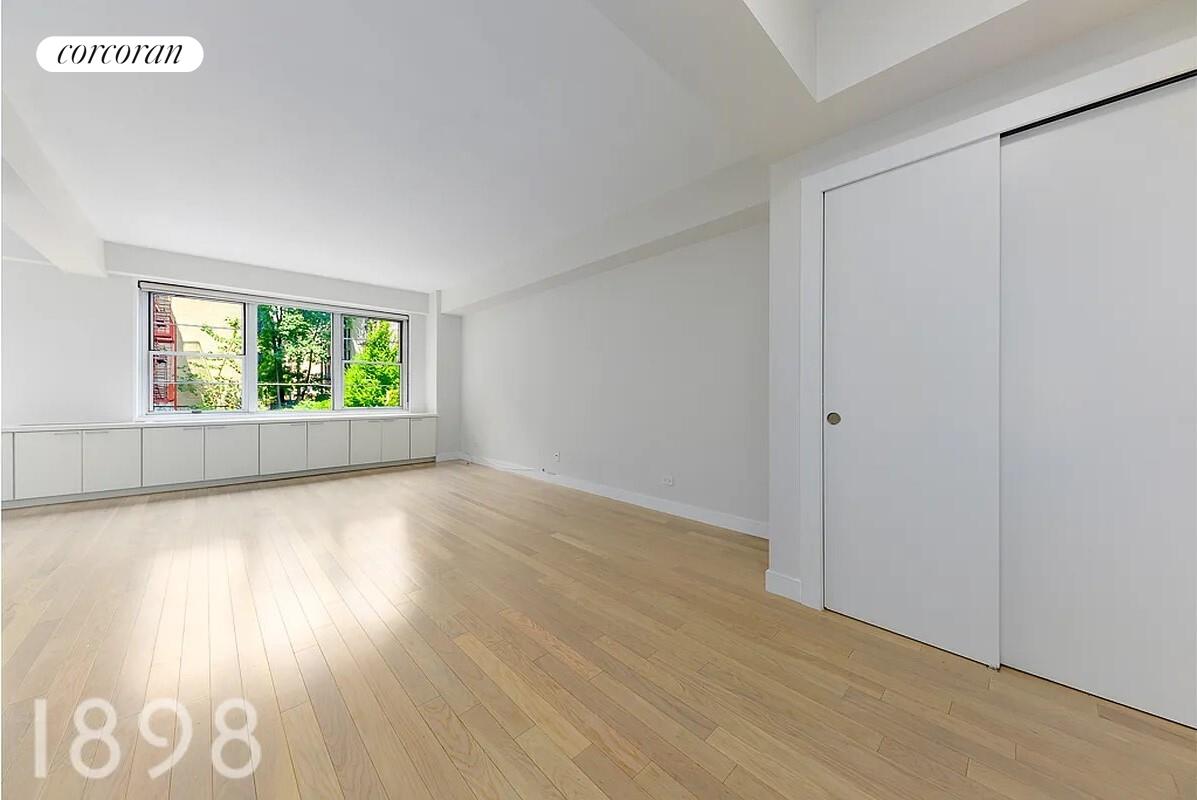 #3 photo, New York City, Yorkville , NY 10028