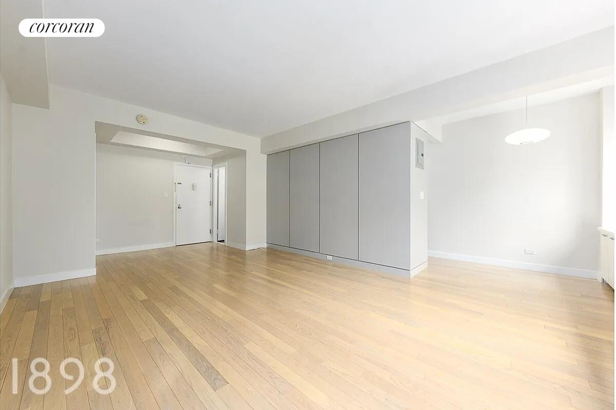 #4 photo, New York City, Yorkville , NY 10028