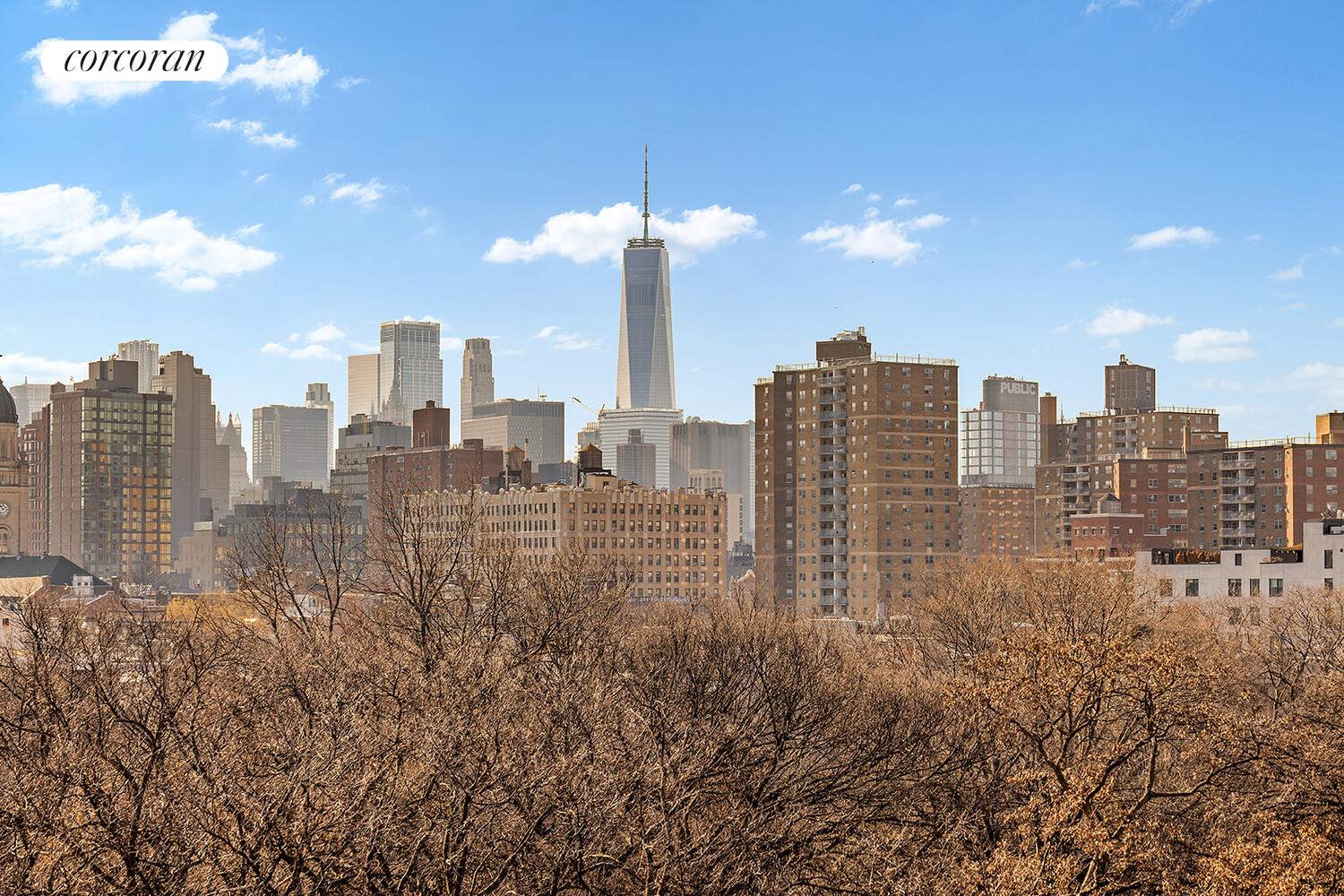 #12 photo, 143 Ave B, 맨해튼 East Village , NY 10009