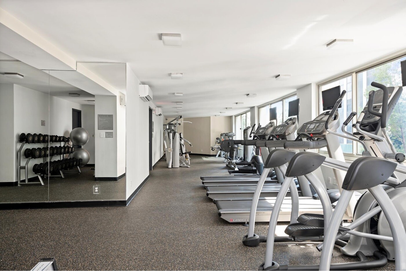 #9 photo, 333 E 45TH Street, Turtle Bay , NY 10017