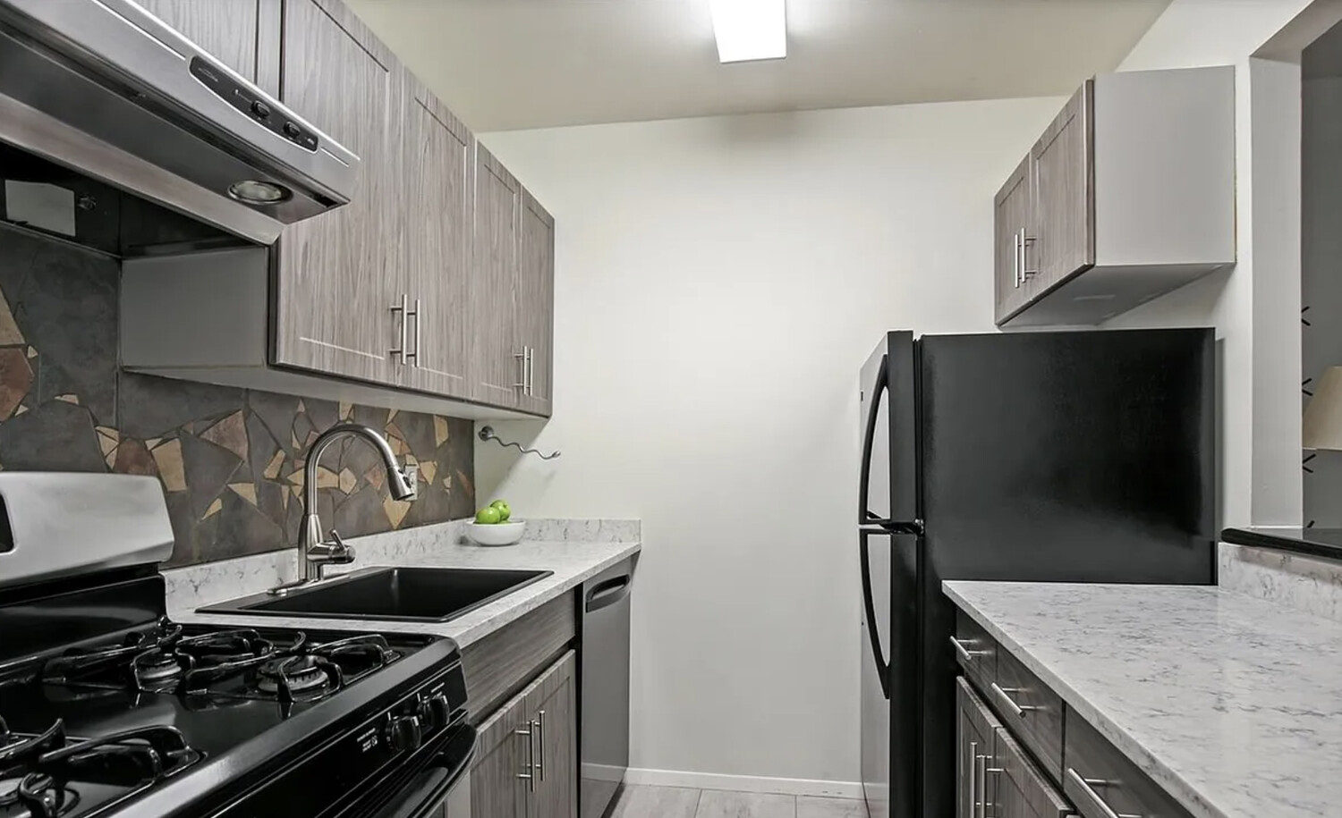 #3 photo, 445 W 19TH Street, Chelsea , NY 10011