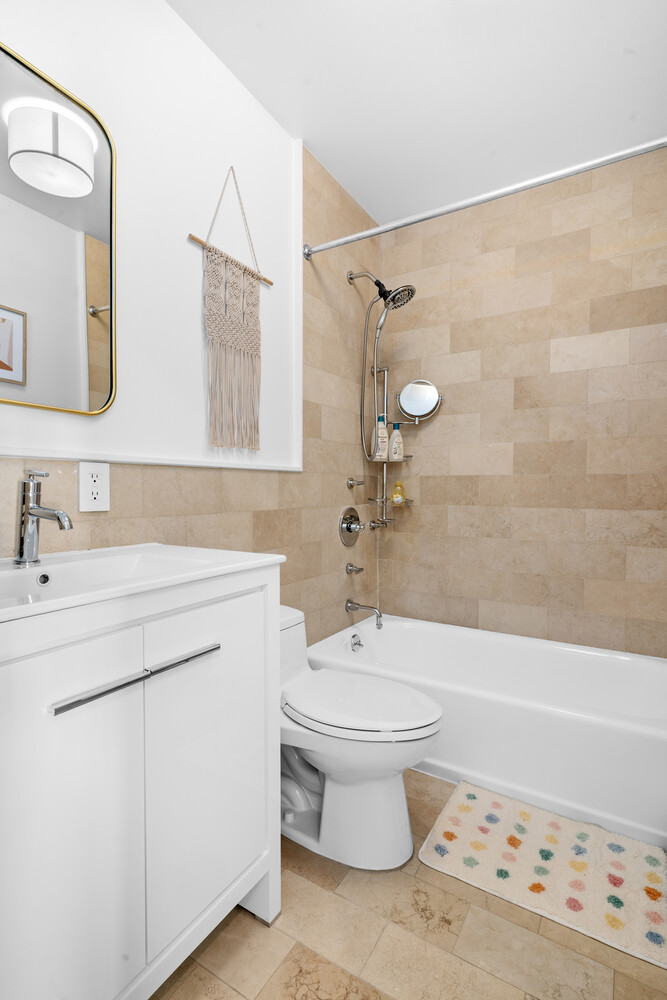 #8 photo, 129B DEGRAW Street, הברונקס Carroll Gardens , NY 11231