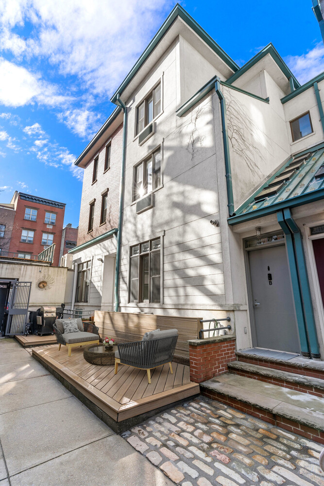 #9 photo, 129B DEGRAW Street, הברונקס Carroll Gardens , NY 11231