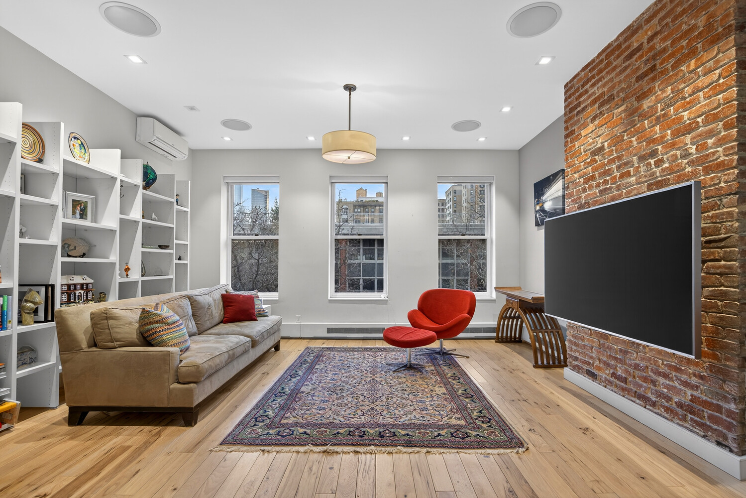 #10 photo, 157 W 78TH Street, Upper West Side , NY 10024