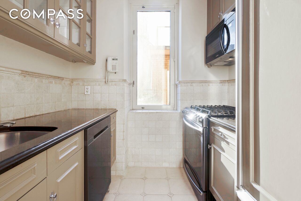 #10 photo, 524 E 72nd Street, मैनहटन Lenox Hill , NY 10021