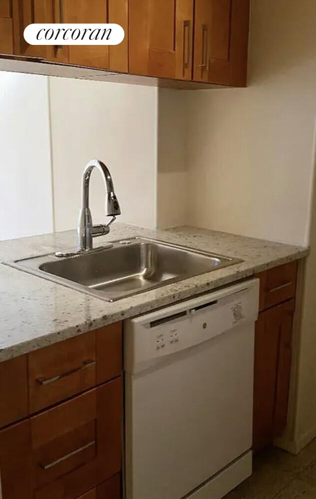 #20 photo, New York City, Hell's Kitchen , NY 10019