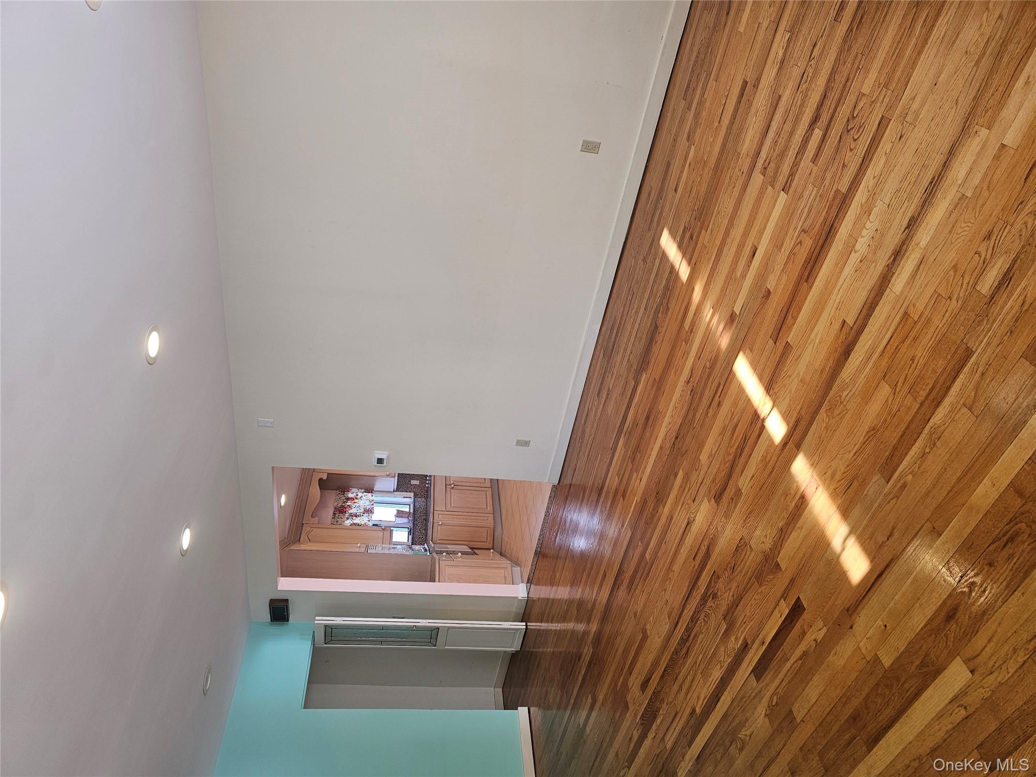 #2 photo, 14 Alemeda Street, Inwood , NY 11096