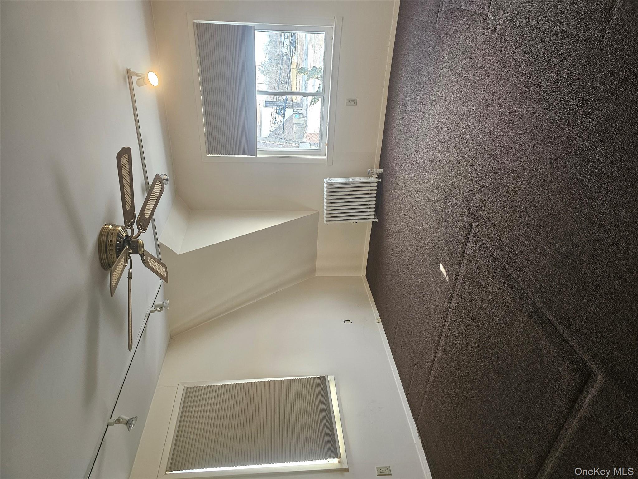 #7 photo, 14 Alemeda Street, Inwood , NY 11096