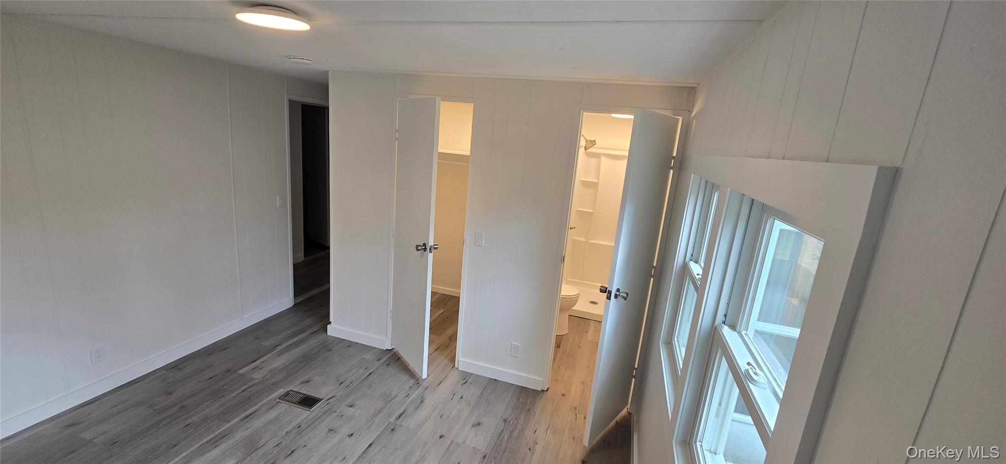 #17 photo, 525 Riverleigh Ave Unit 116, सफ़ोक काउंटी Riverhead , NY 11901