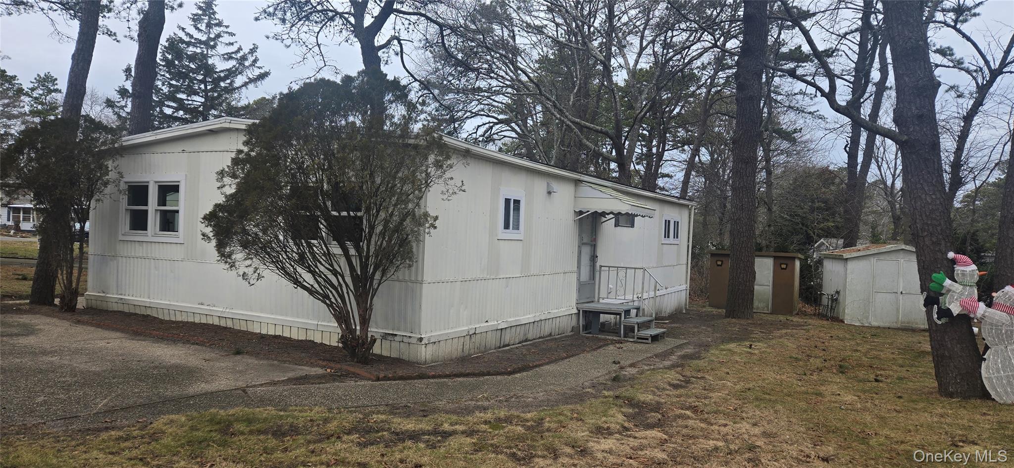 #3 photo, 525 Riverleigh Ave Unit 116, सफ़ोक काउंटी Riverhead , NY 11901