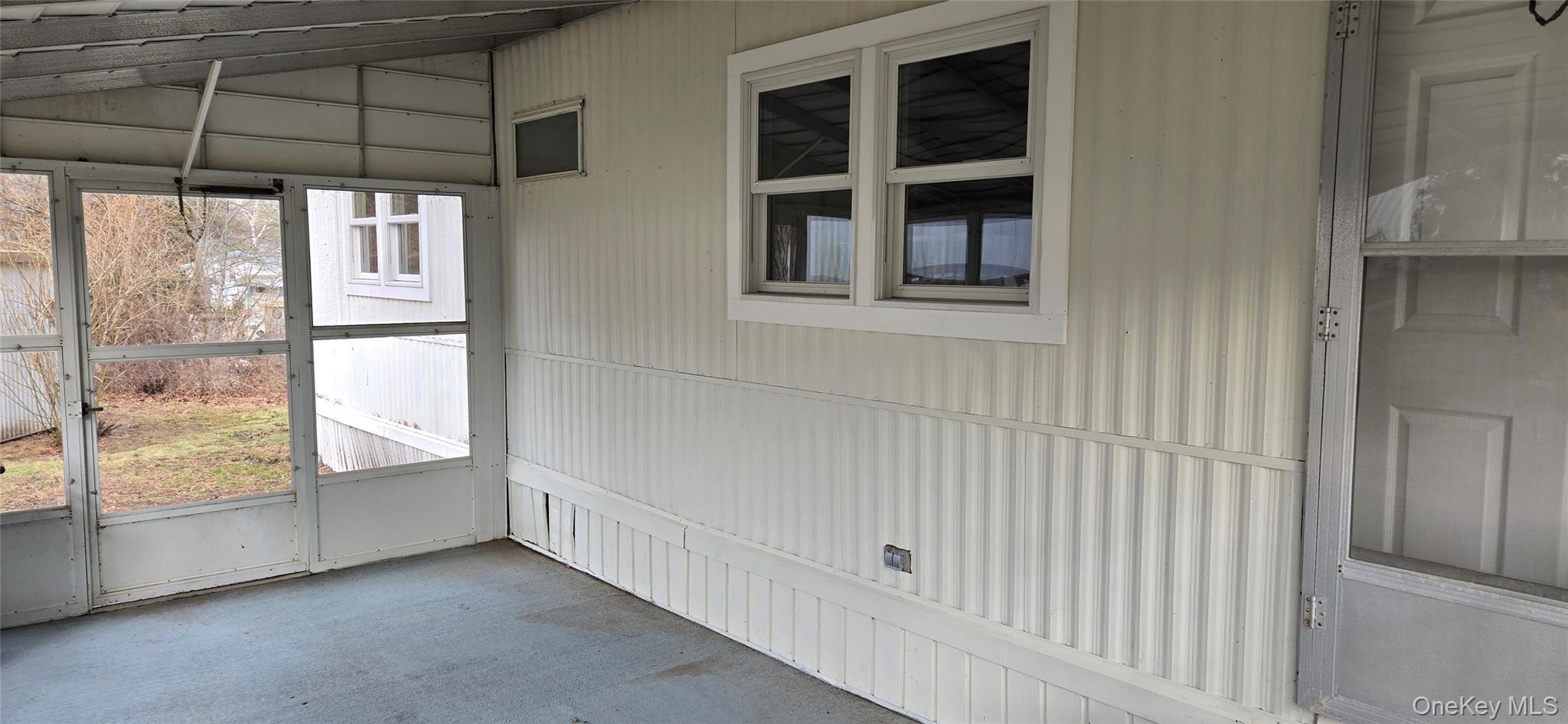 #6 photo, 525 Riverleigh Ave Unit 116, सफ़ोक काउंटी Riverhead , NY 11901