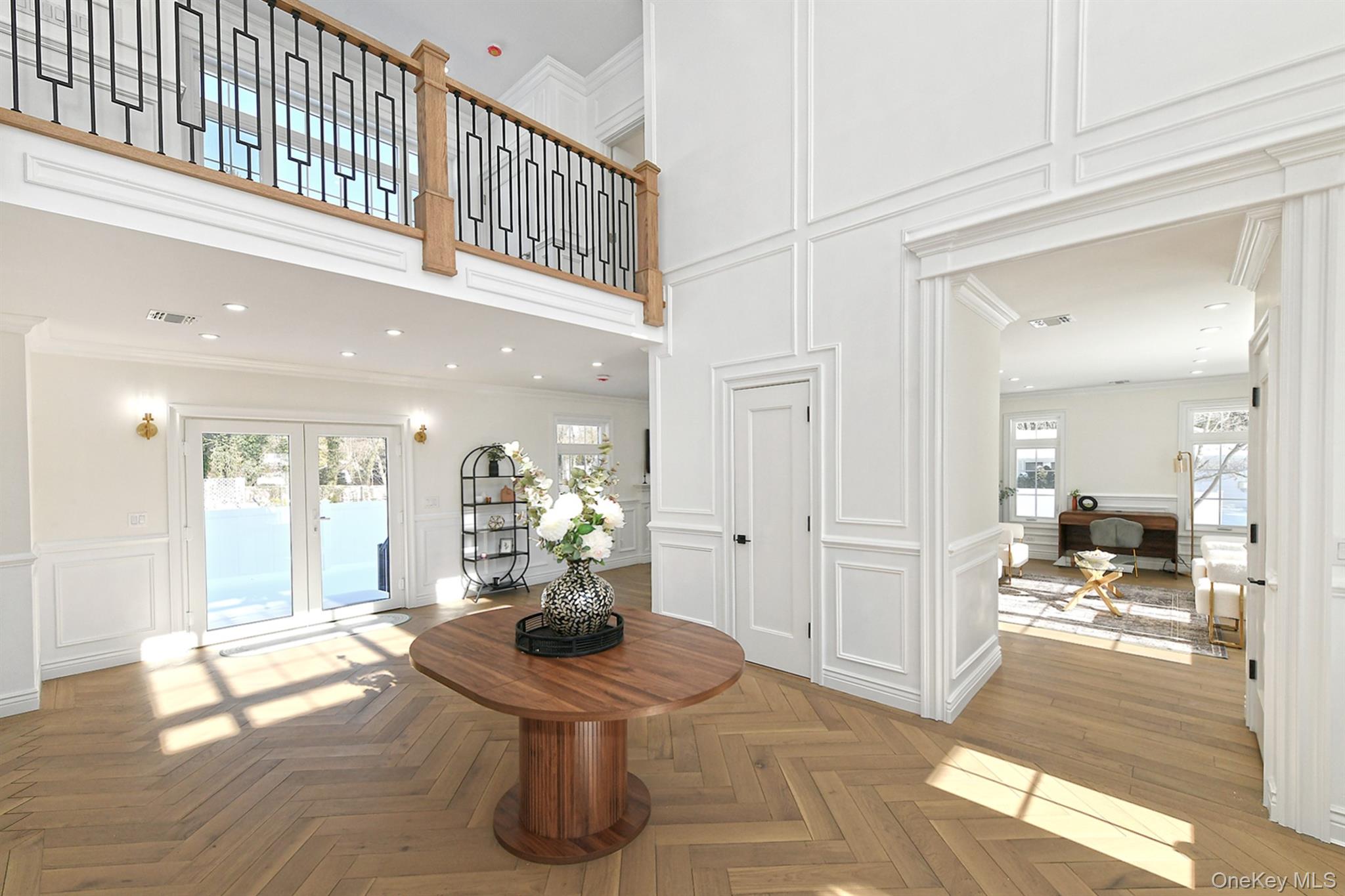 #17 photo, 11 Edcris Lane, Huntington , NY 11743