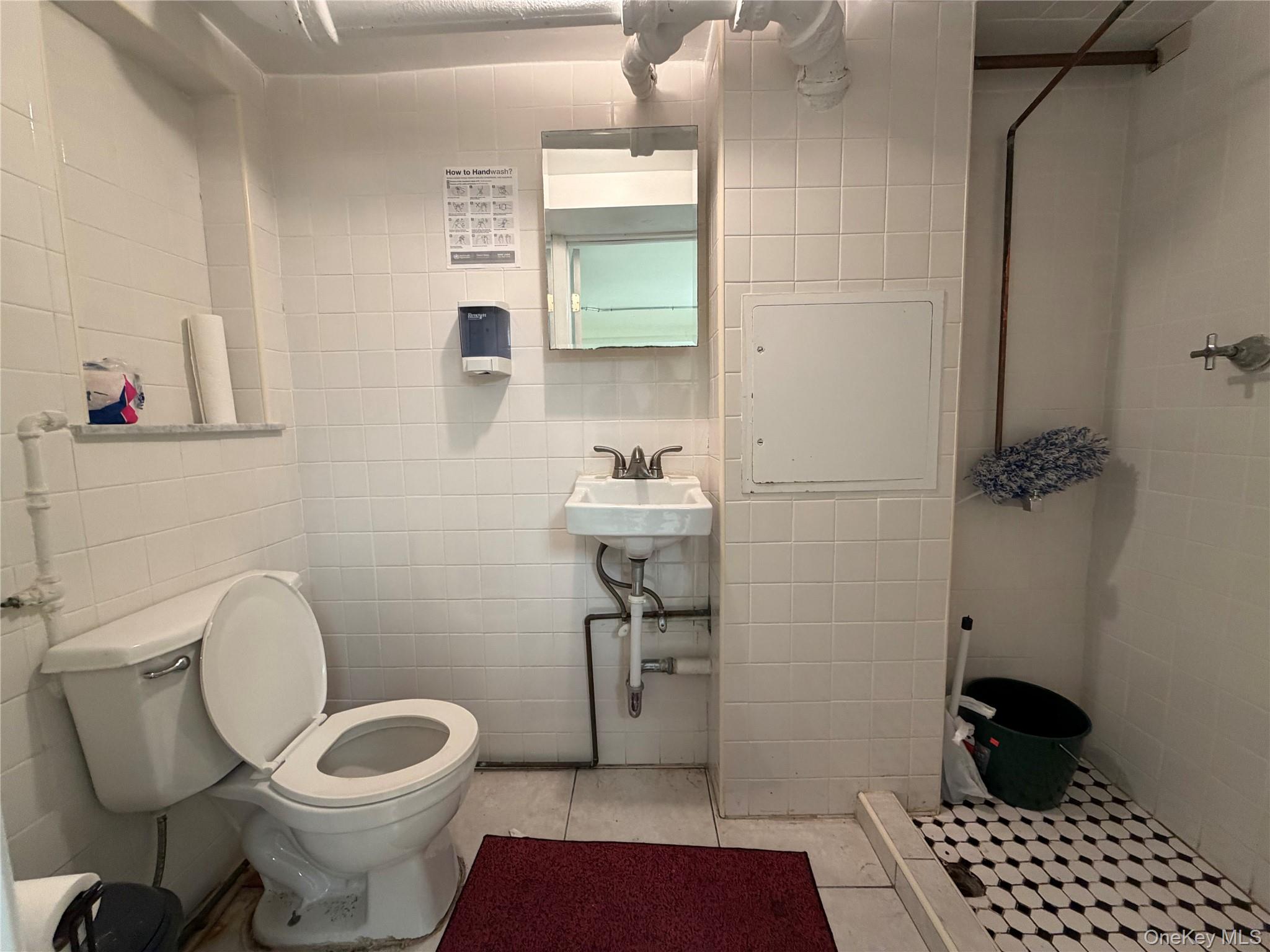 #17 photo, 102-05 63rd Road, Forest Hills , NY 11375