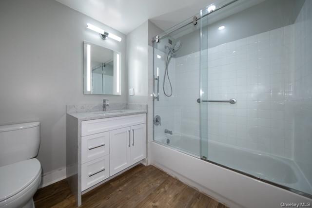 #7 photo, 1100 Avalon Street, Glen Cove , NY 11542