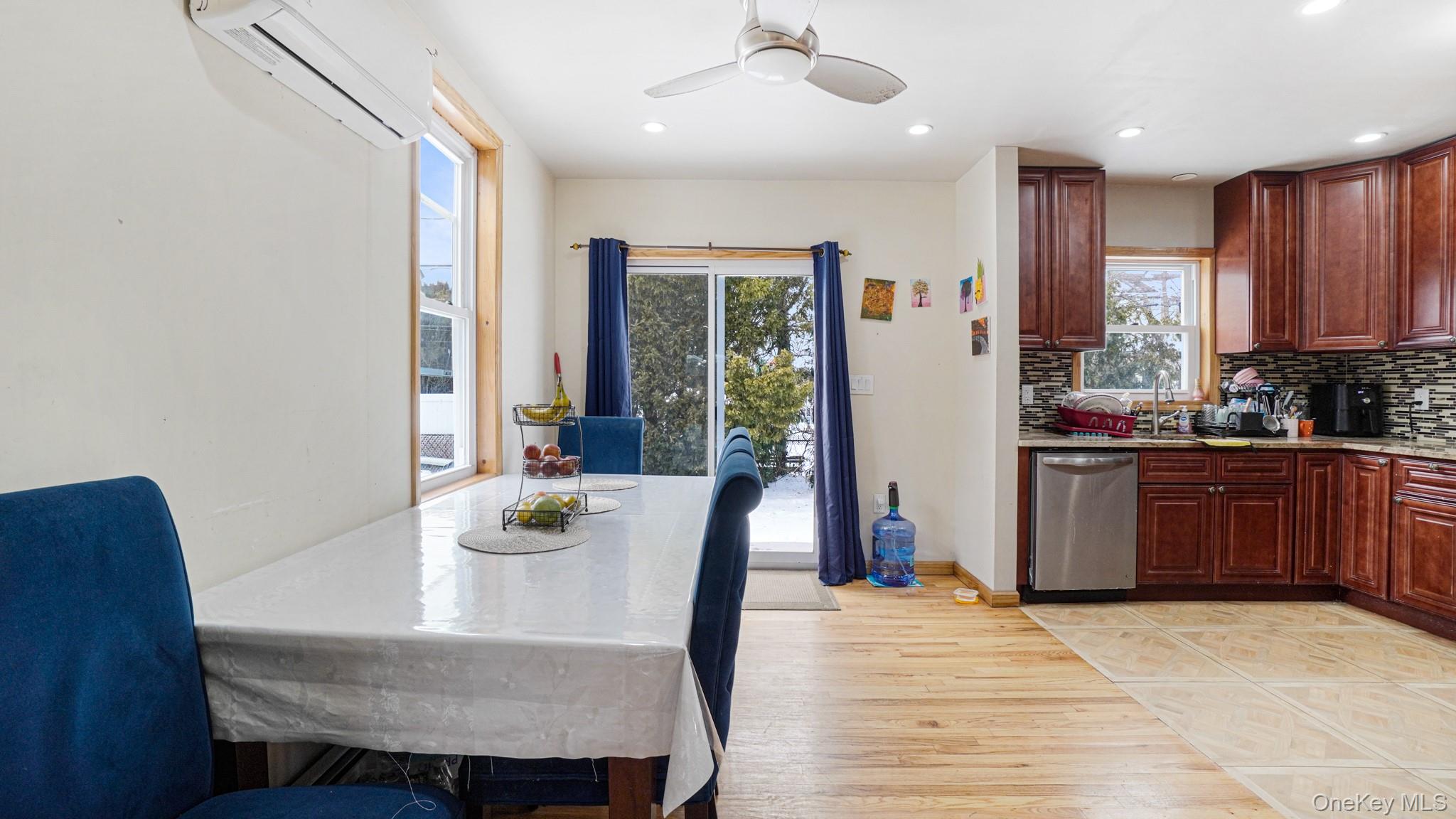 #5 photo, 34 Diamond Street, Elmont , NY 11003