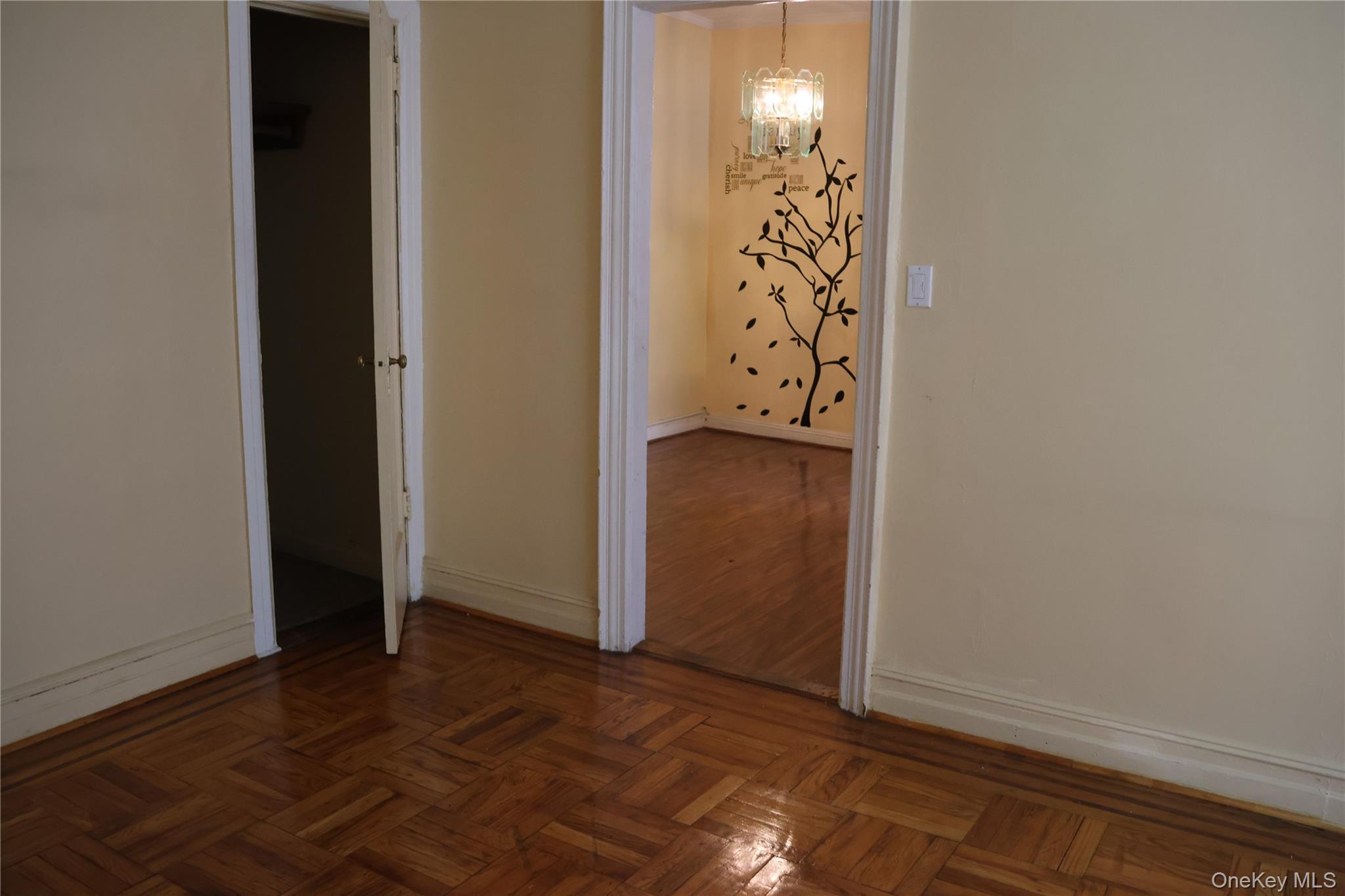 #4 photo, 955 E 98th Street, ब्रुकलीन Brooklyn , NY 11236