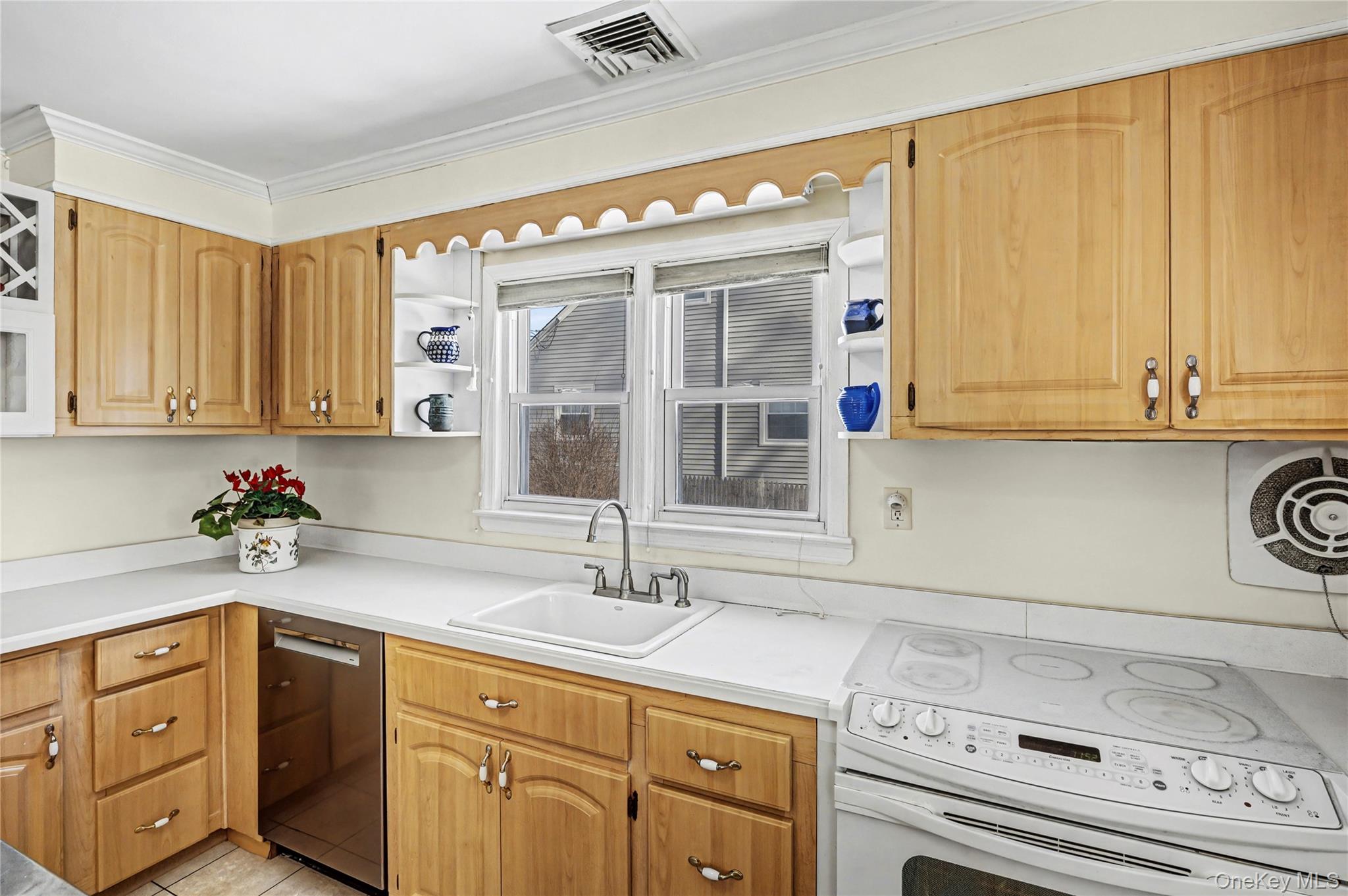 #16 photo, 64 Smith Street, Greenlawn , NY 11740