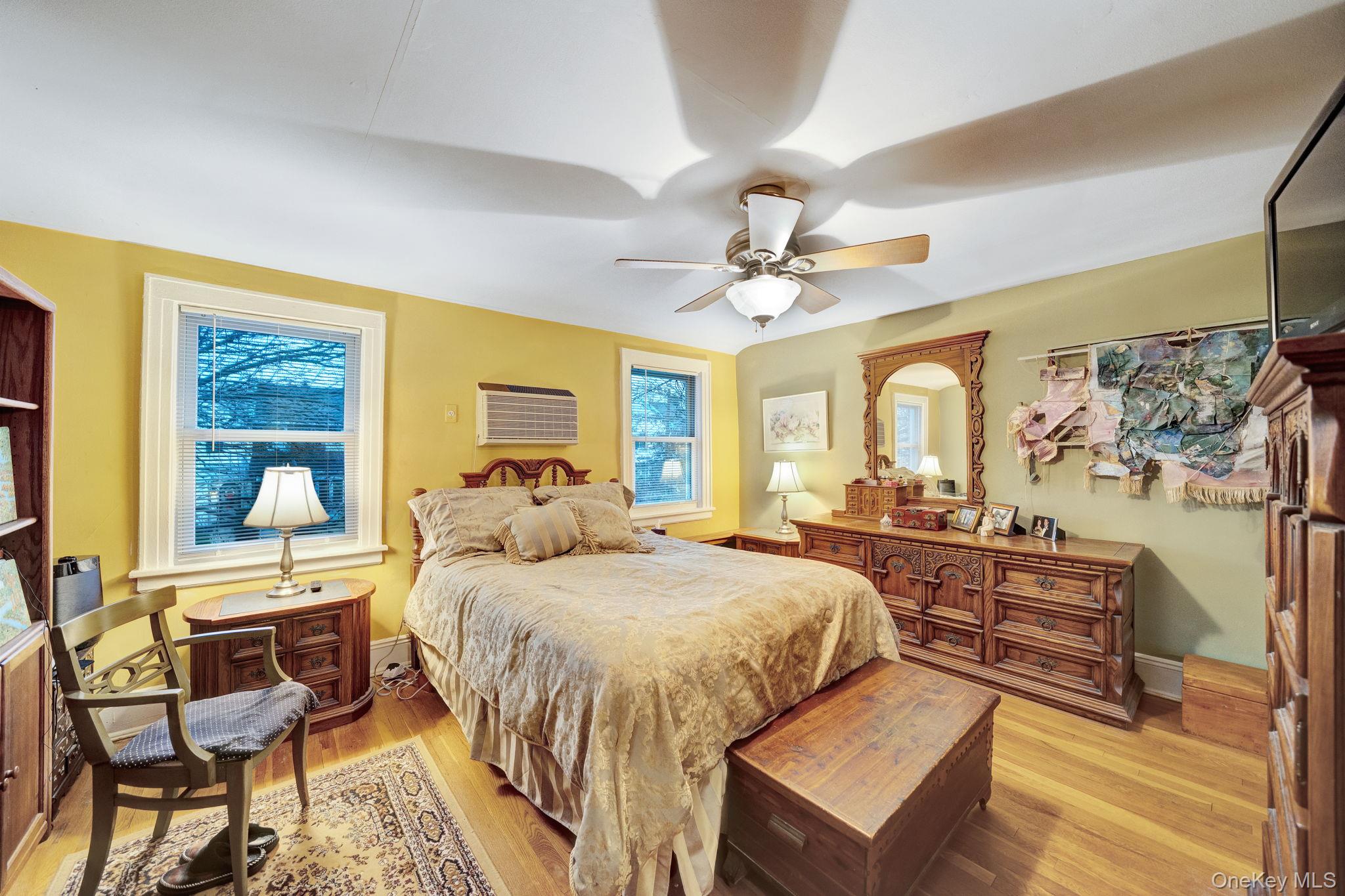 #19 photo, 205-12 34th Avenue, Bayside , NY 11361