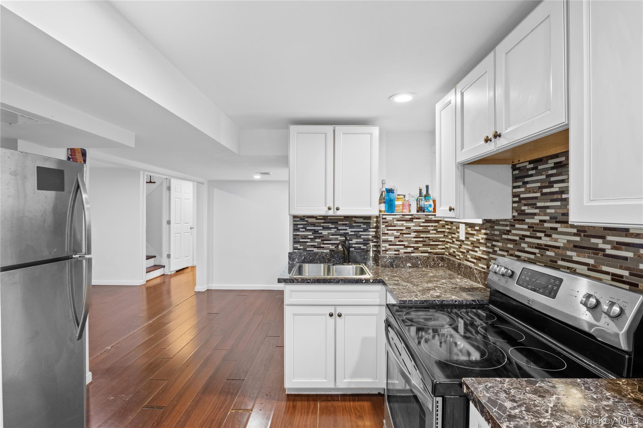 #16 photo, 85 Bedford Avenue, Freeport , NY 11520