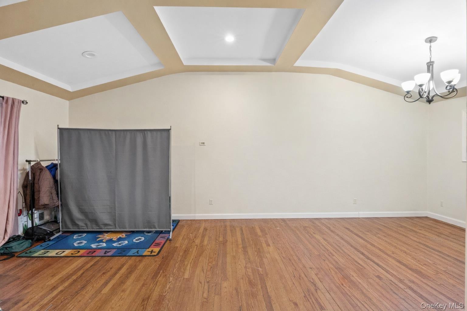 #5 photo, 85 Bedford Avenue, Freeport , NY 11520