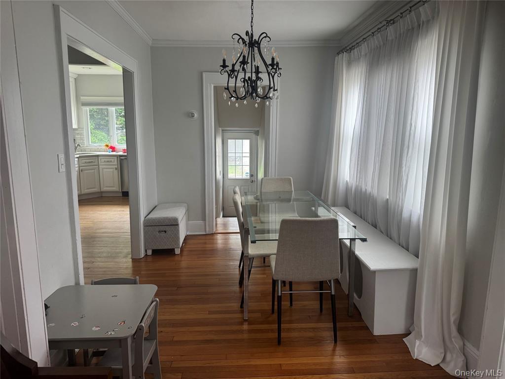 #5 photo, 9 Castleton Court, Oceanside , NY 11572