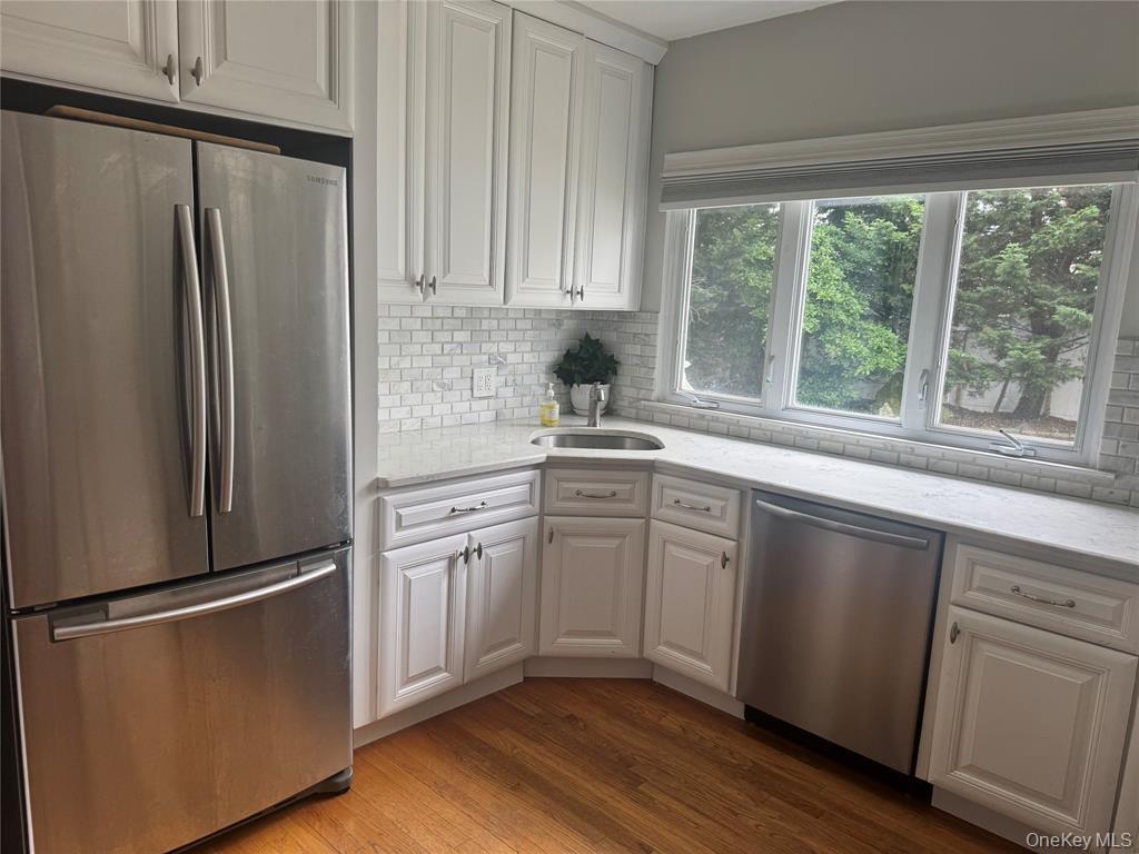 #9 photo, 9 Castleton Court, Oceanside , NY 11572