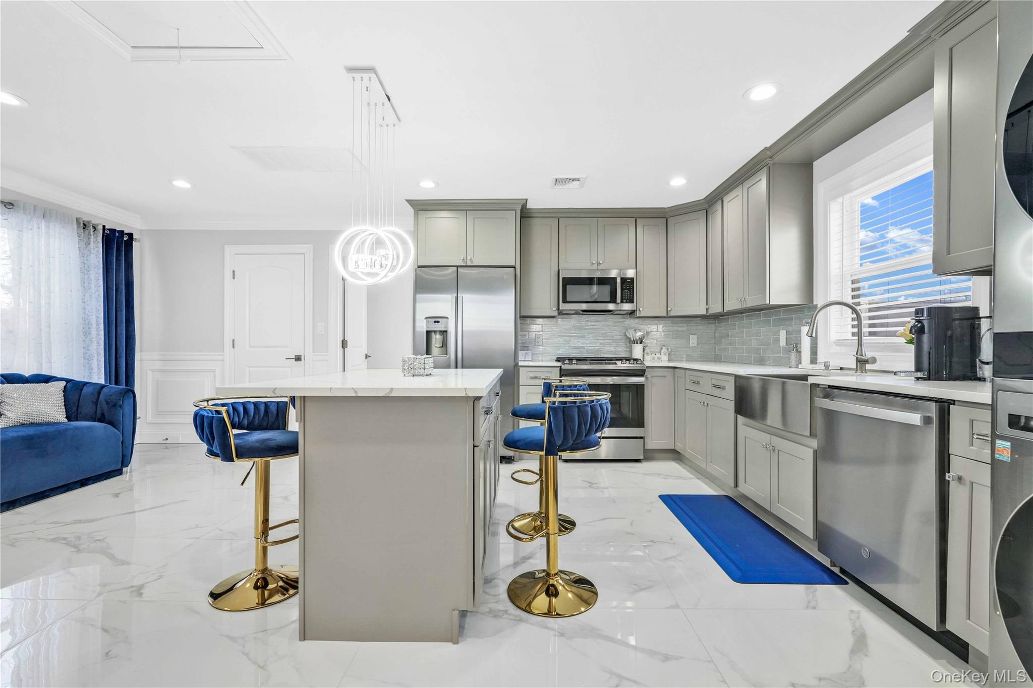 #6 photo, 24 Jefferson Avenue, Roosevelt , NY 11575