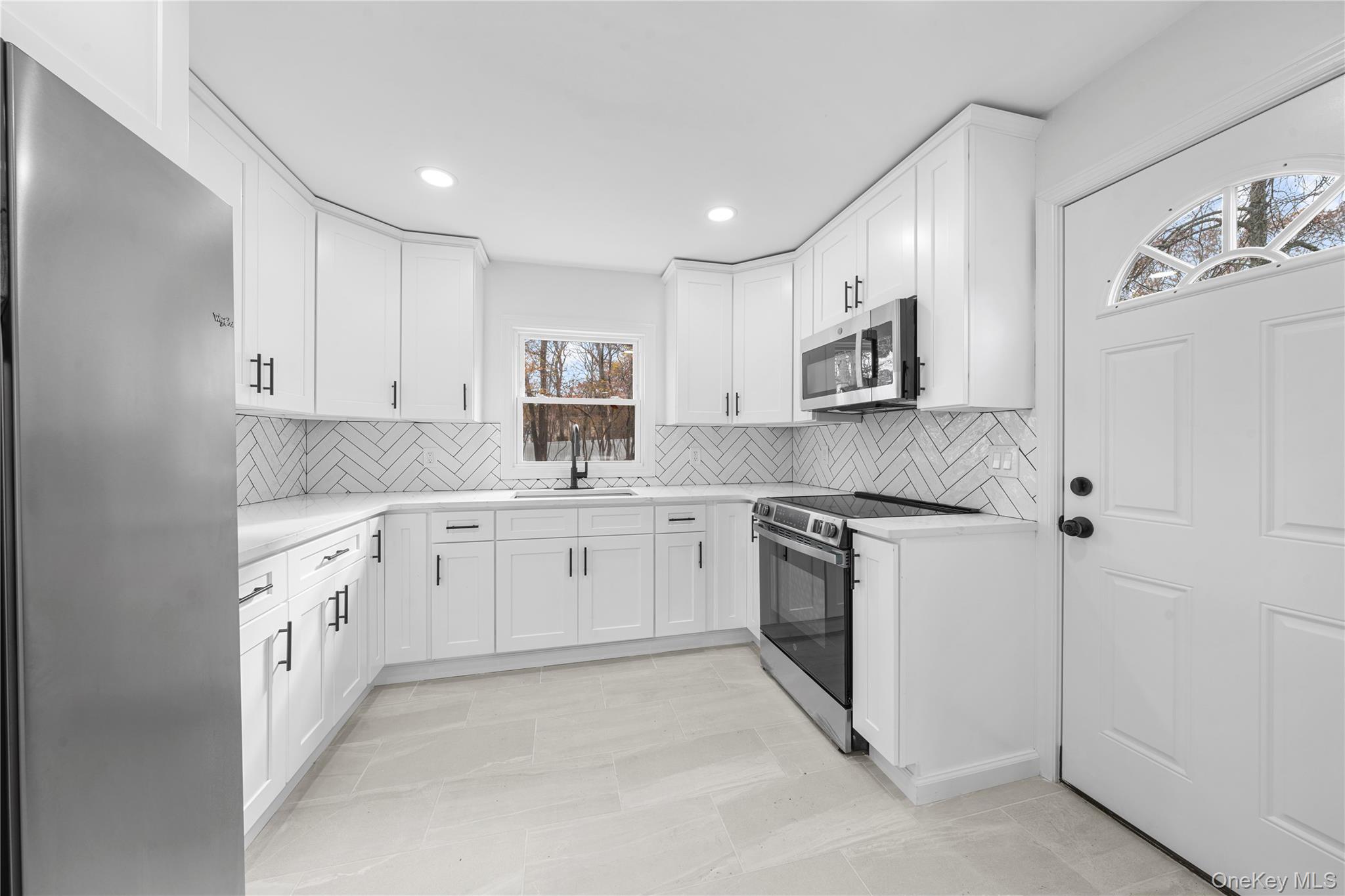 #7 photo, 78 Carr Lane, Coram , NY 11727