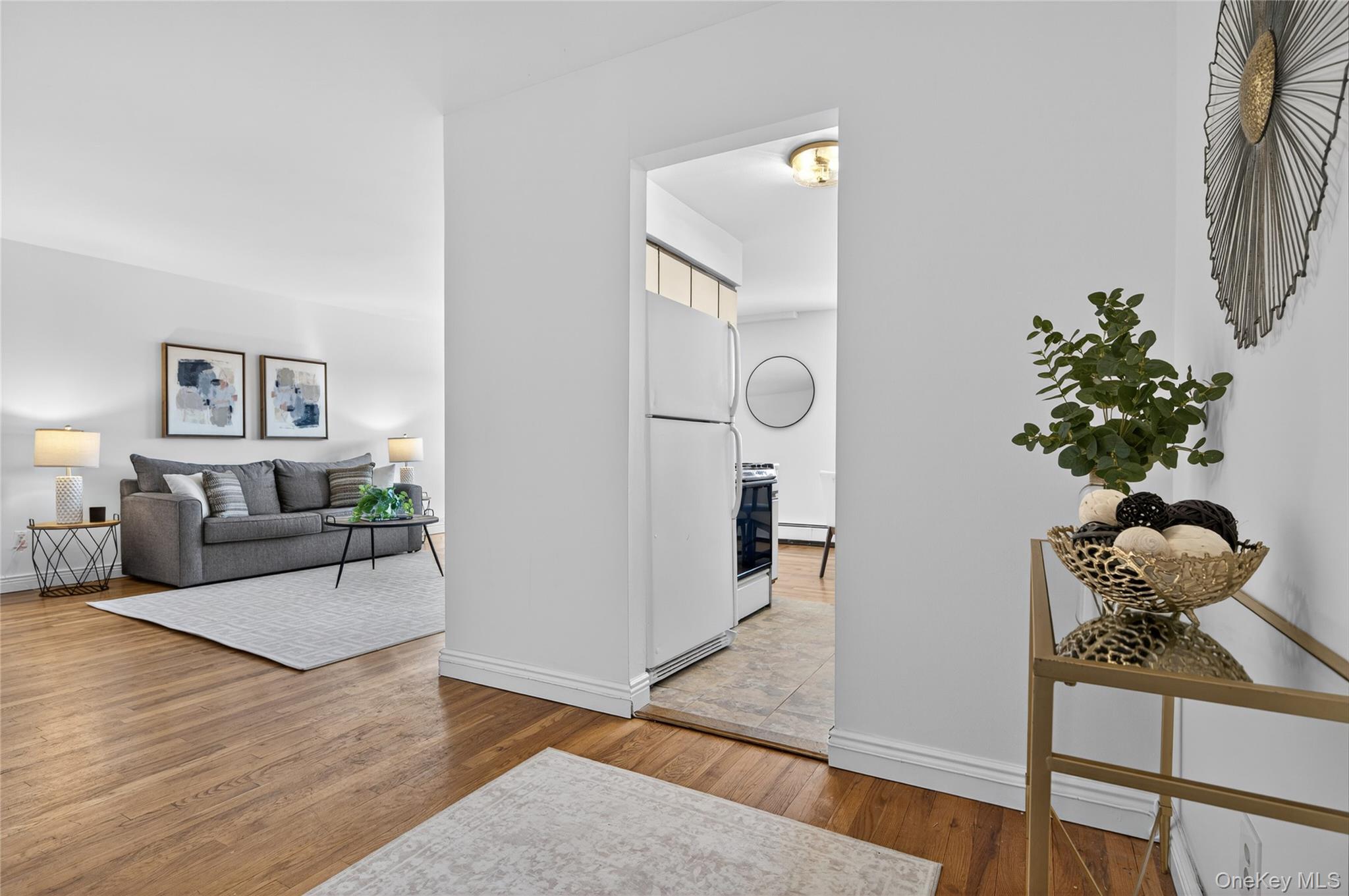 #4 photo, 1 Toms Point Lane, Port Washington , NY 11050