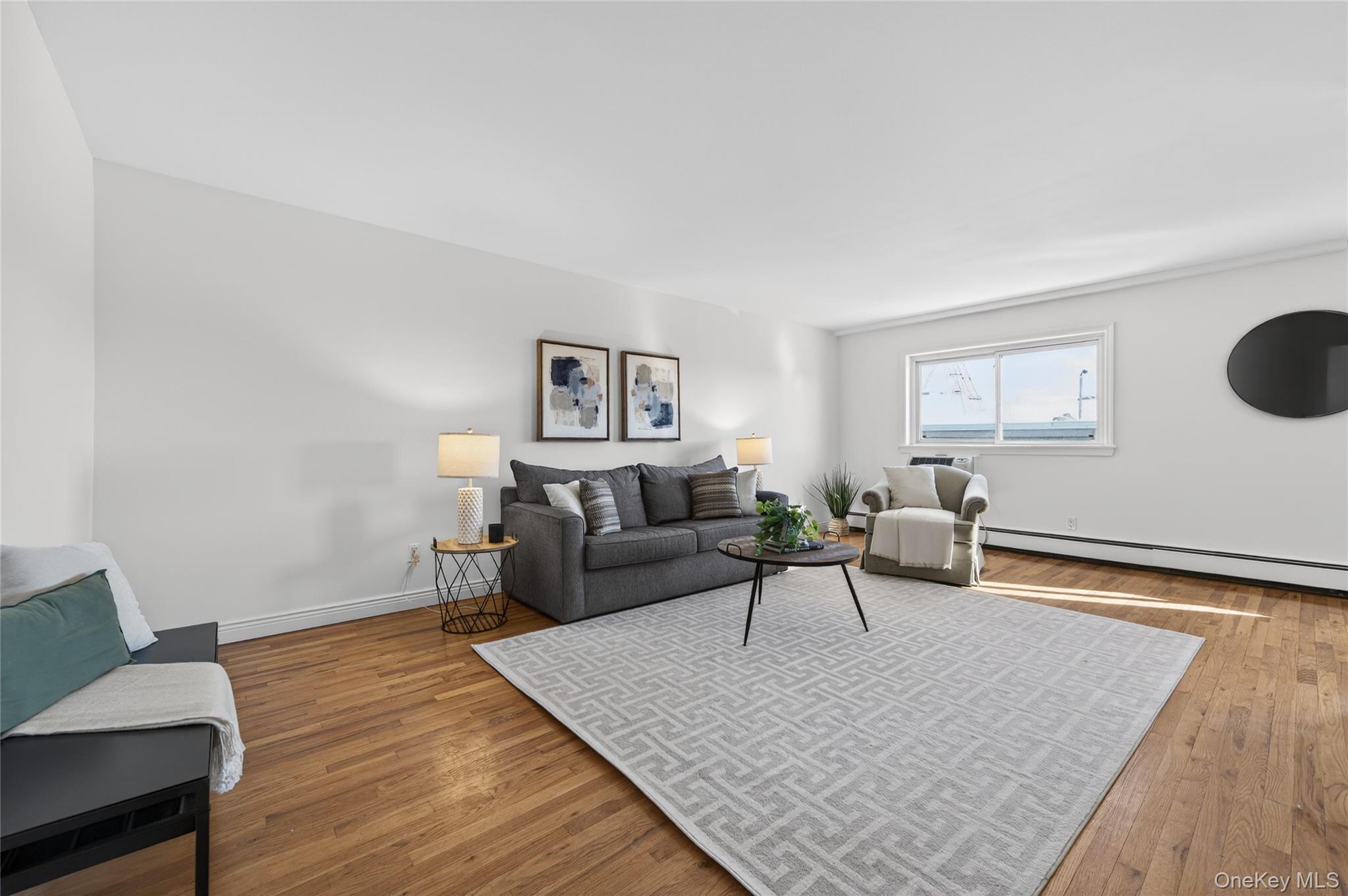 #6 photo, 1 Toms Point Lane, Port Washington , NY 11050