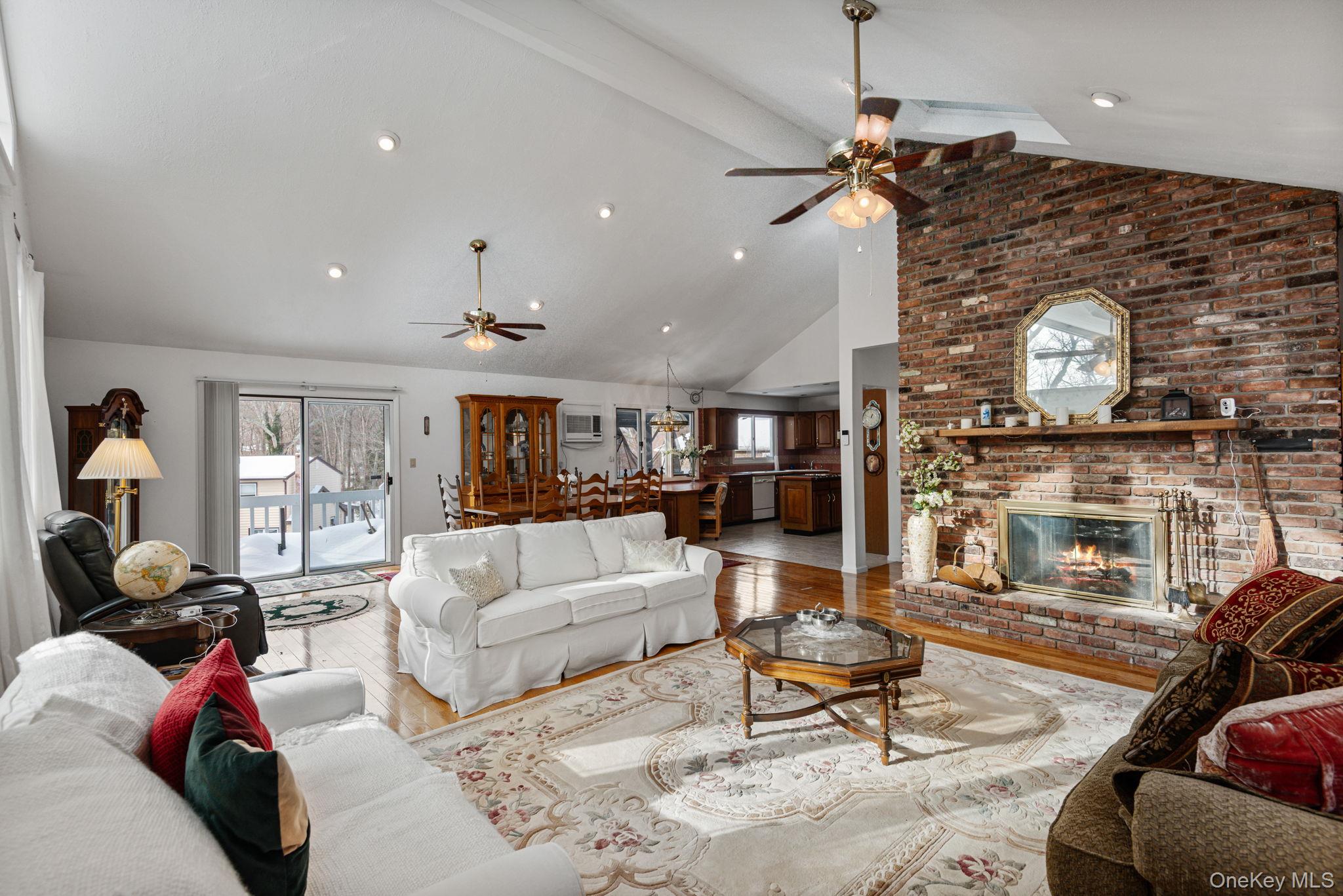 #14 photo, 22 Glenview Avenue, Northport , NY 11768