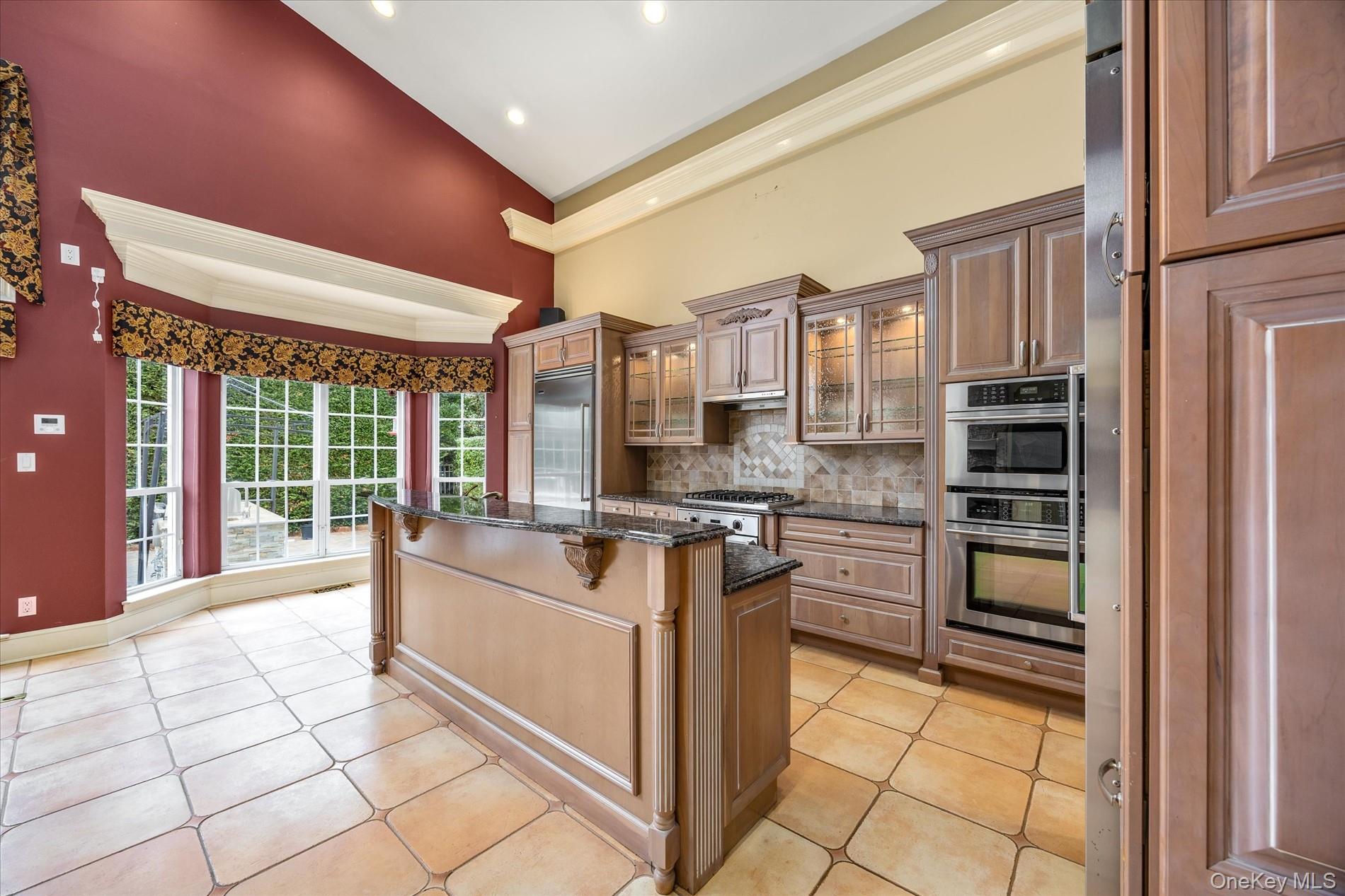 #12 photo, 209 Windwatch Drive, Hauppauge , NY 11788